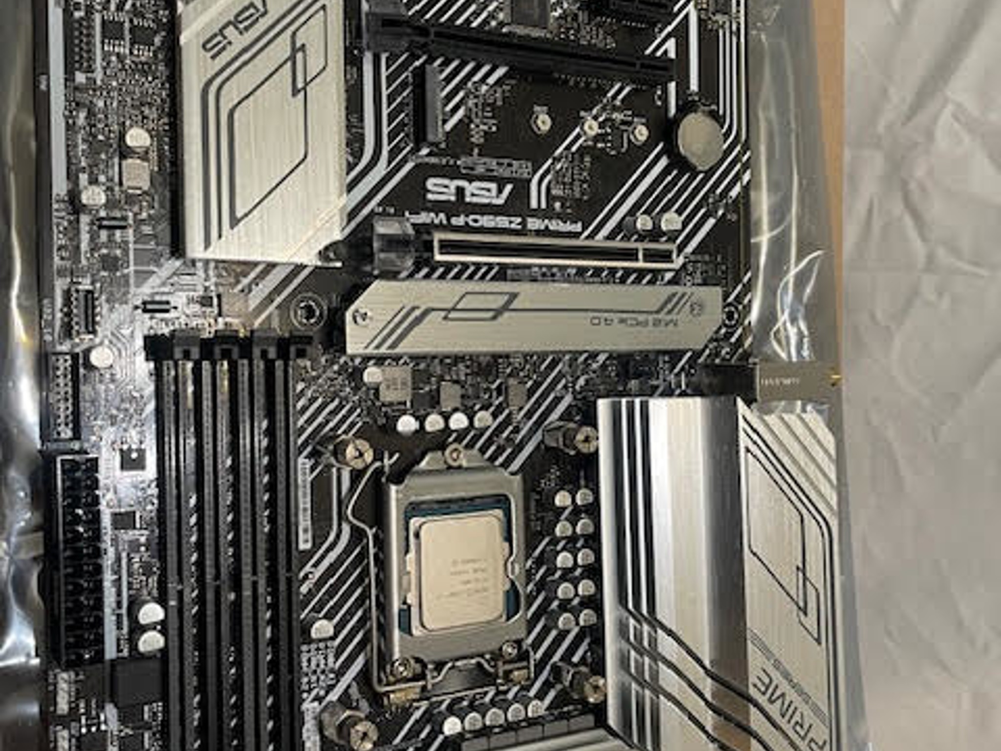 [BUNDLE] Intel i7-11700k/ Asus 7590-P/ 32GB DDR4 ram/ AIO