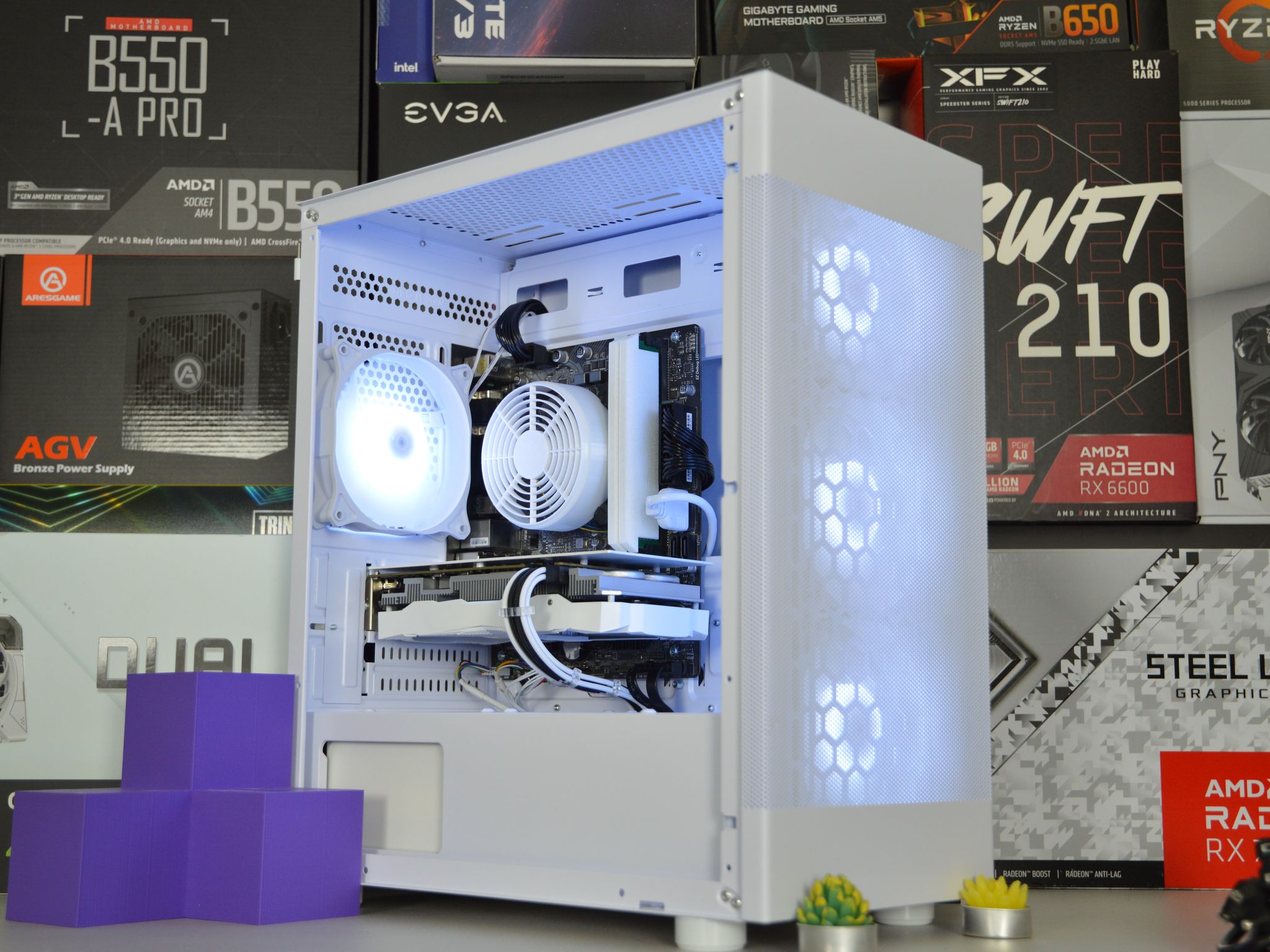 🧊🧊| RTX 2060 SUPER 6GB | INTEL i5-9500 | 16GB DDR4 RAM | 256 GB SSD + 1 TB HDD | Ice Box |