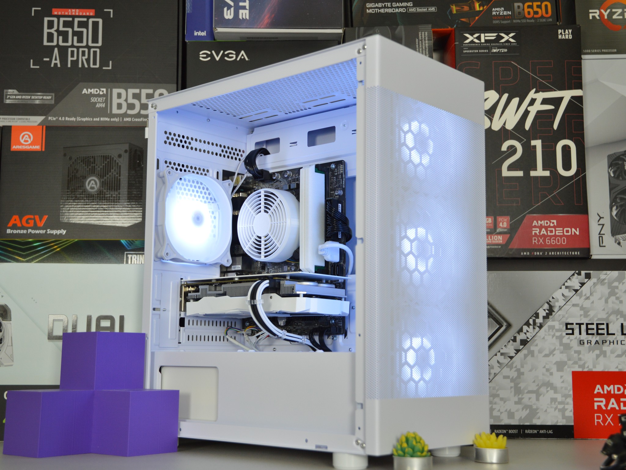 🧊🧊| RTX 2060 SUPER 6GB | INTEL i5-9500 | 16GB DDR4 RAM | 256 GB SSD + 1 TB HDD | Ice Box |