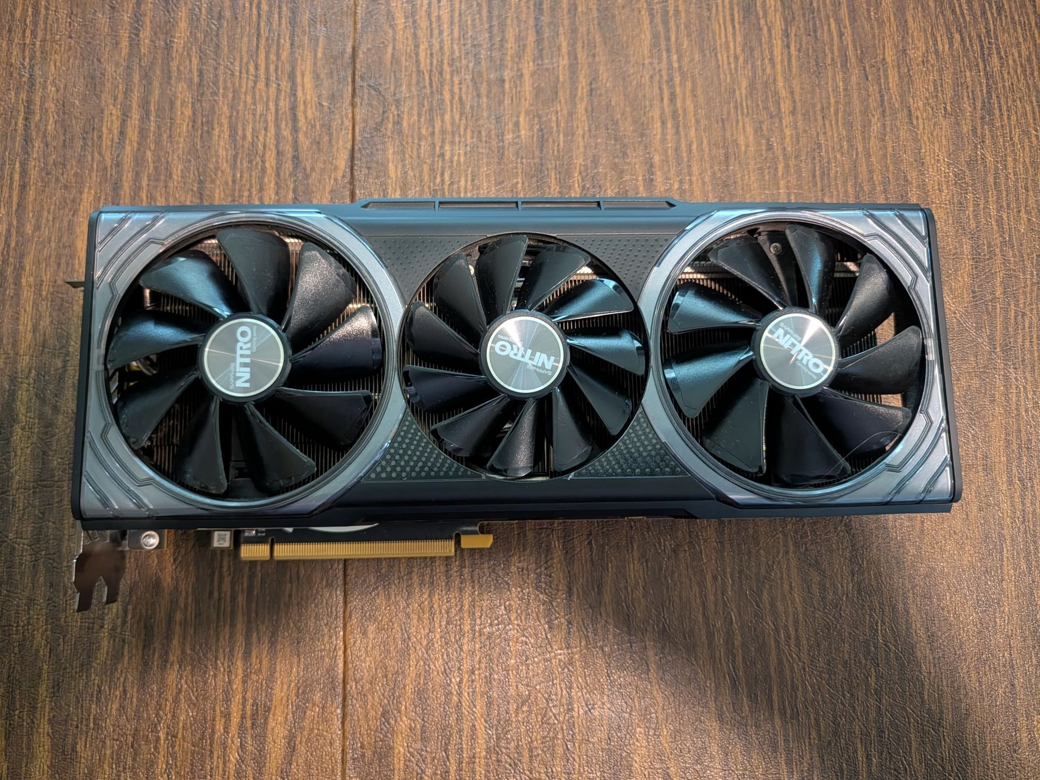 SAPPHIRE NITRO+ Radeon RX VEGA 64 8GB HBM2