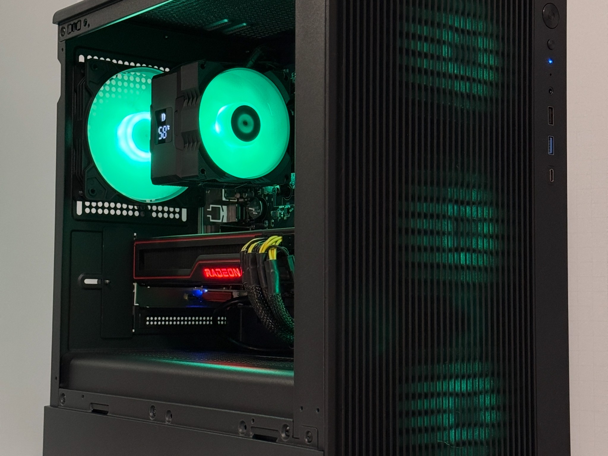 🥷MIDNIGHT TITAN🥷 1440p | RX 6700XT 12GB | RYZEN 5 5600 | 1TB M.2 | 16GB DDR4 3200MHZ