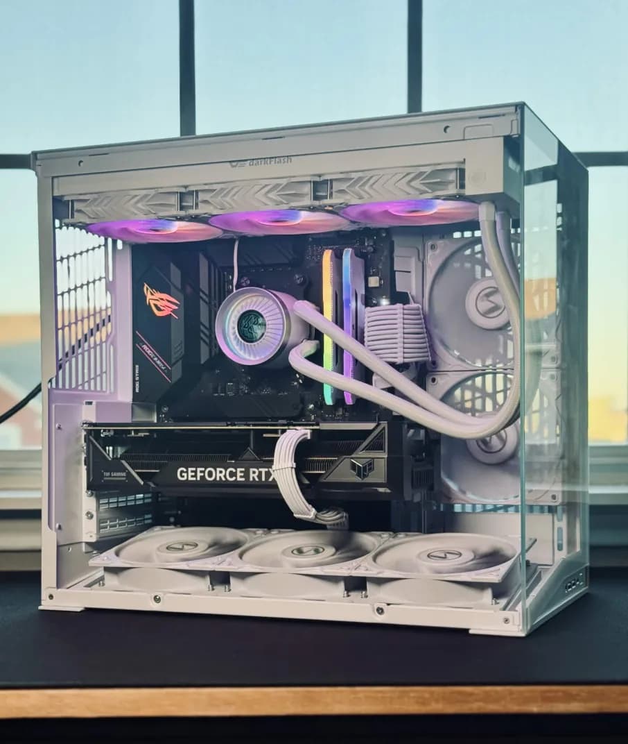 WHITE OUT Gaming PC | RTX 4070 Ti | Ryzen 7 5700 | Windows 11