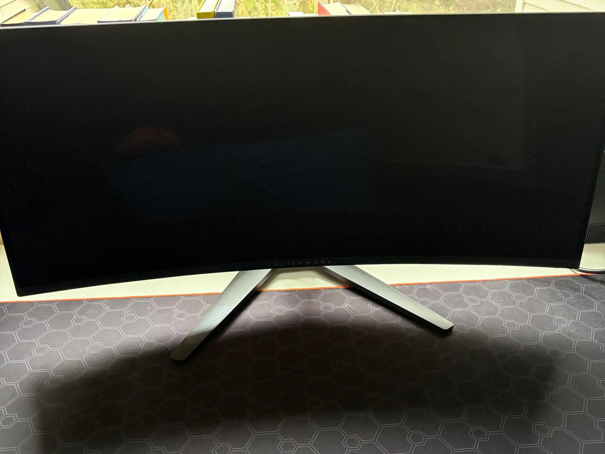 Alienware AW3423DWF Curved QD-OLED Gaming Monitor - 34-inch 165 hz