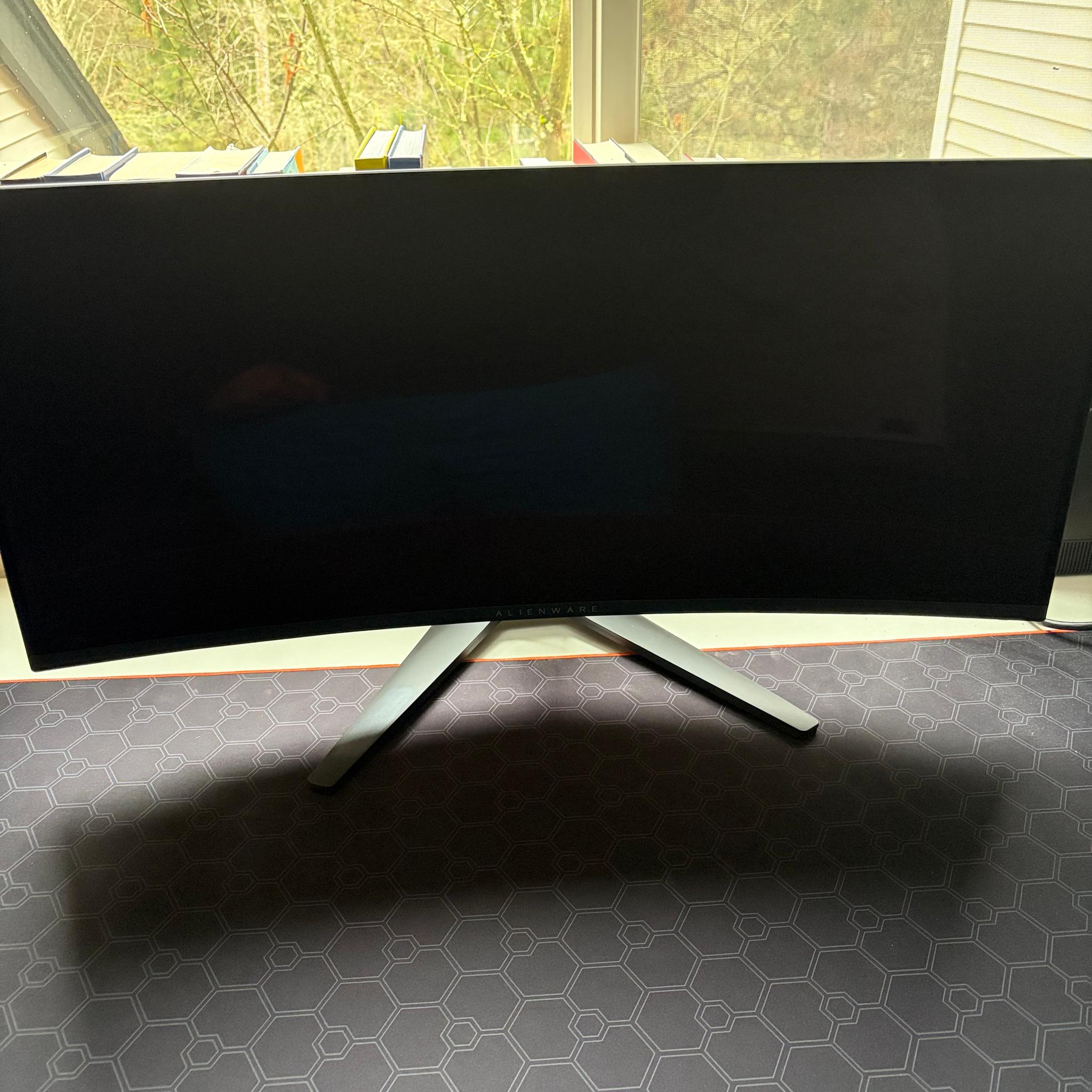Alienware AW3423DWF Curved QD-OLED Gaming Monitor - 34-inch 165 hz