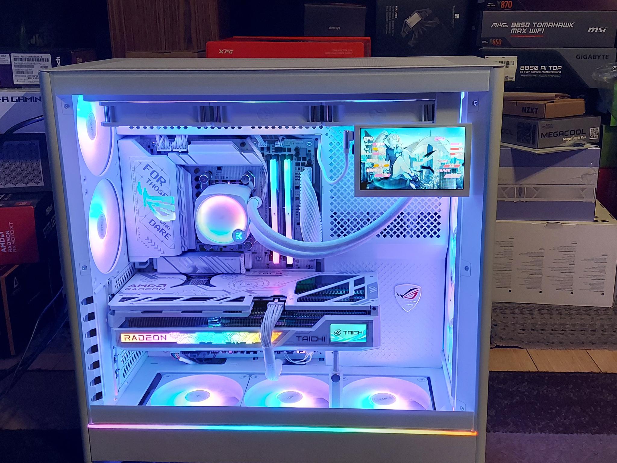Extreme 9800X3D/RX 9070XT White Gaming PC
