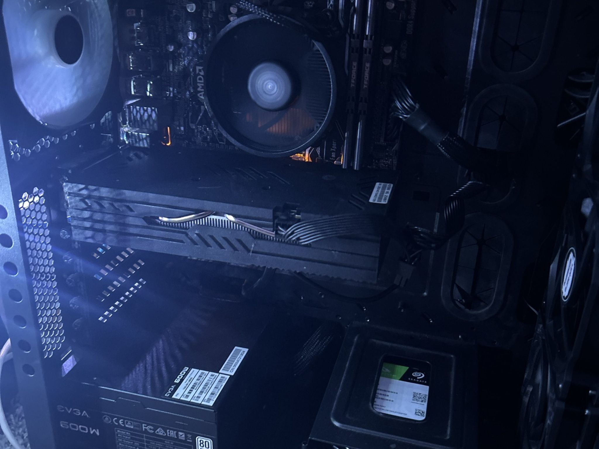 AMD ryzen 5600x rx 580 gaming computer