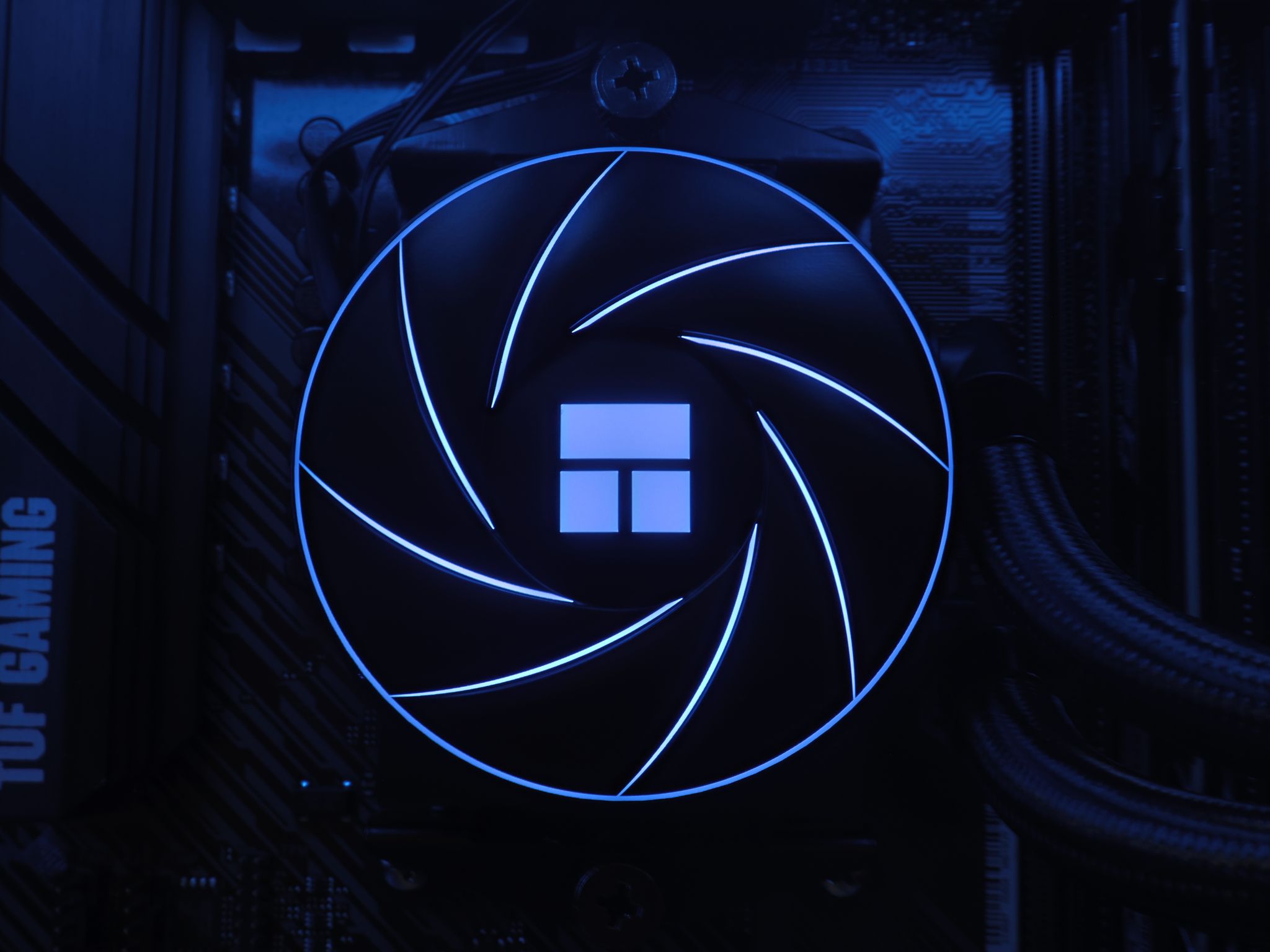 🖥️ Gaming PC 🖥️ Ryzen 5 5600 + RX 7600 | 16GB RAM | 1TB NVMe SSD