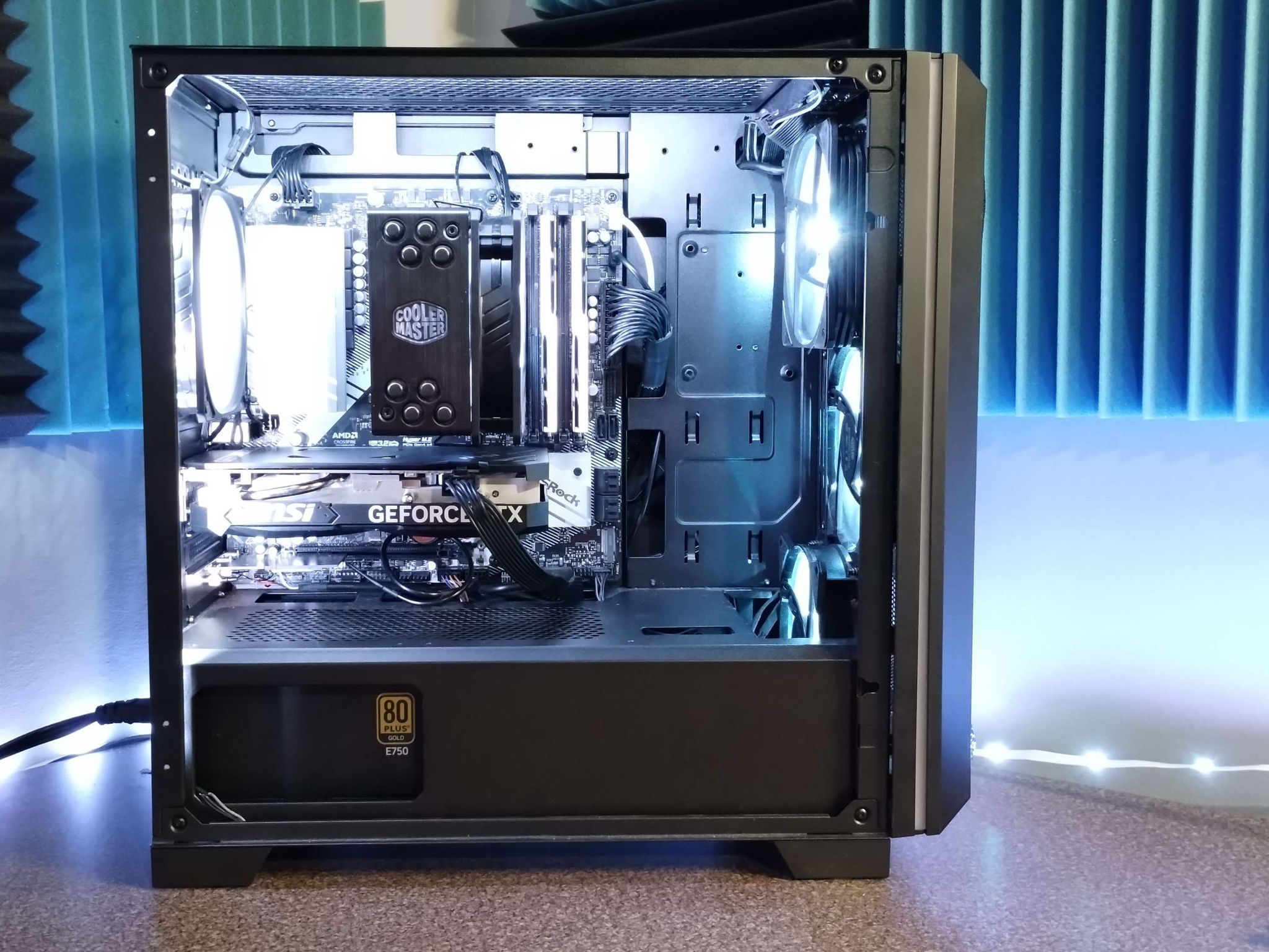 Chroma: Ryzen 5 RTX4060 + 32GB + 1TB NVMe High-airflow build