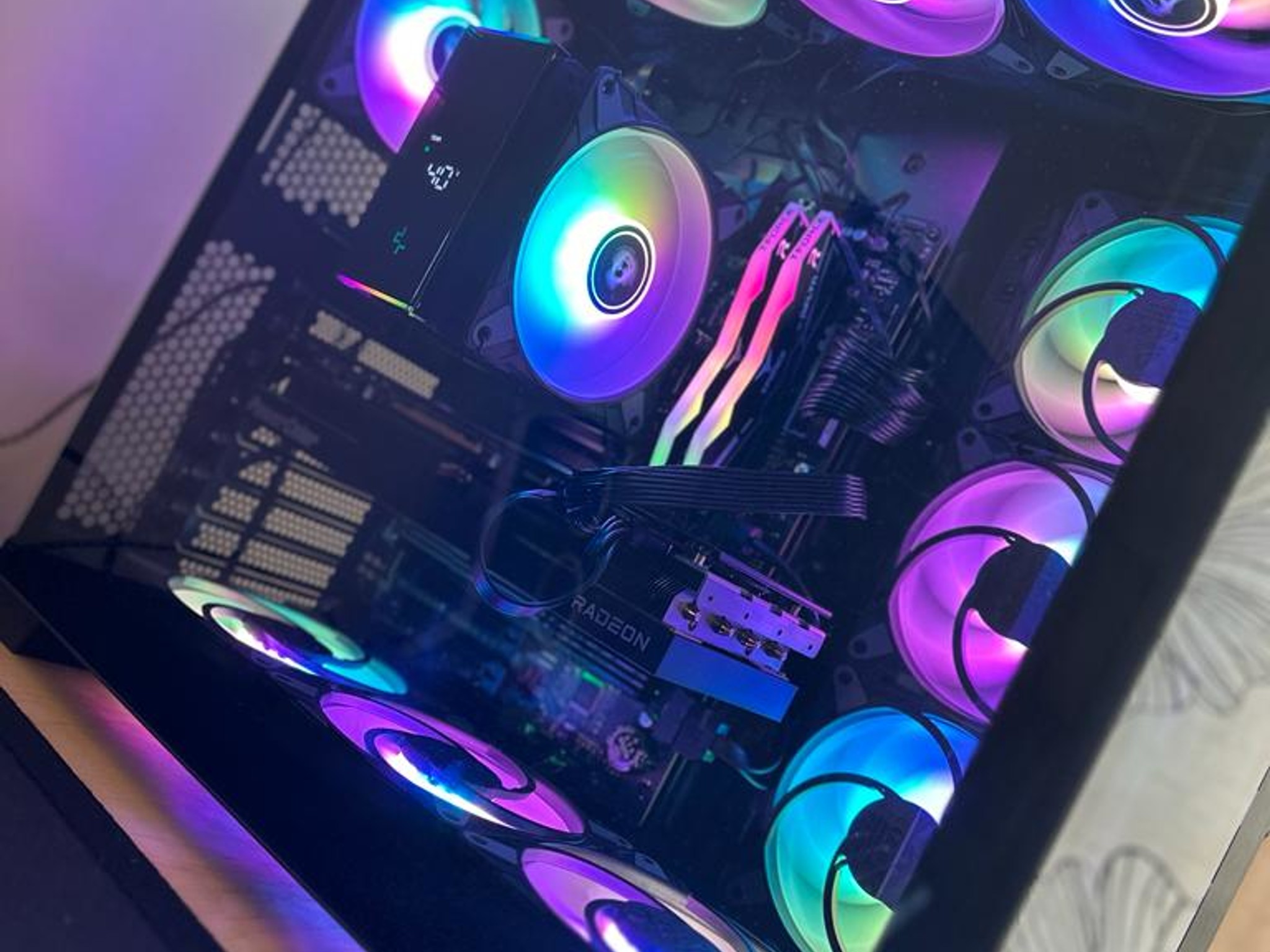 BRAND NEW!! (READ DESC!) R7 7800X3D + RX 7800XT + 2TB Samsung 980 PRO M.2 + 32GB DDR5 6000MHZ
