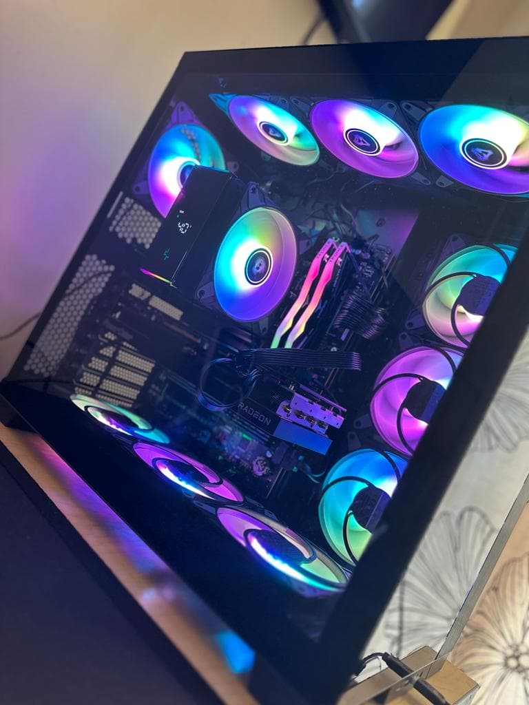 BRAND NEW!! (READ DESC!) R7 7800X3D + RX 7800XT + 2TB Samsung 980 PRO M.2 + 32GB DDR5 6000MHZ