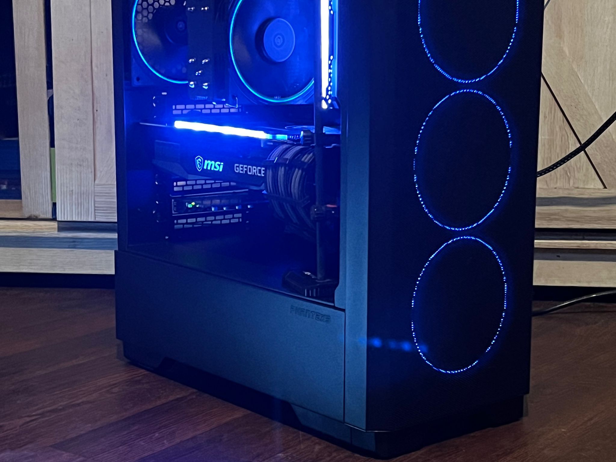 **(Christmas special )**ALL NEW Parts  I5 12600kf with a high endMSI 3080customize rgb to your taste