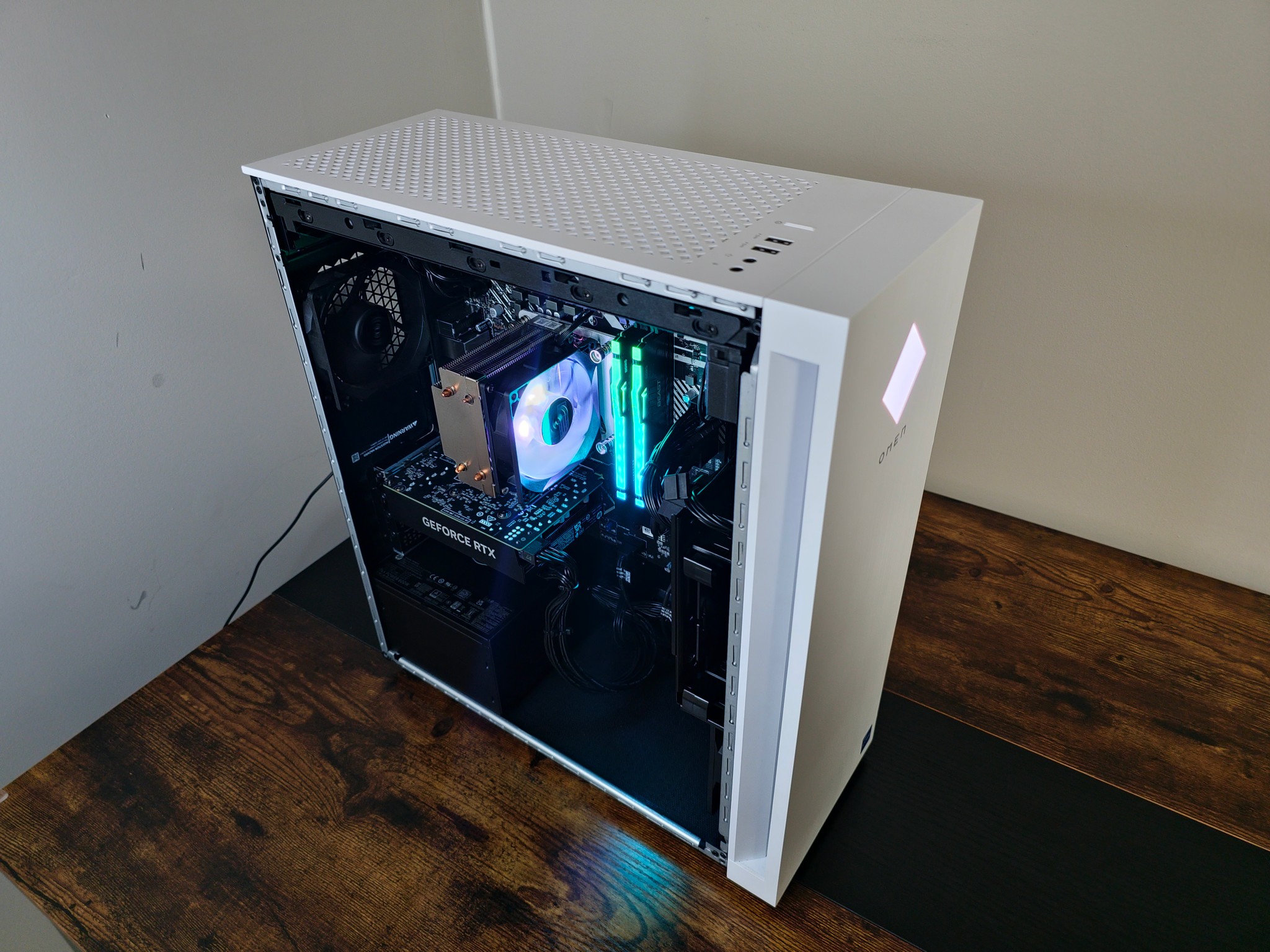 HP Omen 25L 14400F|RTX 4060|32GB DDR5|1TB Gaming PC