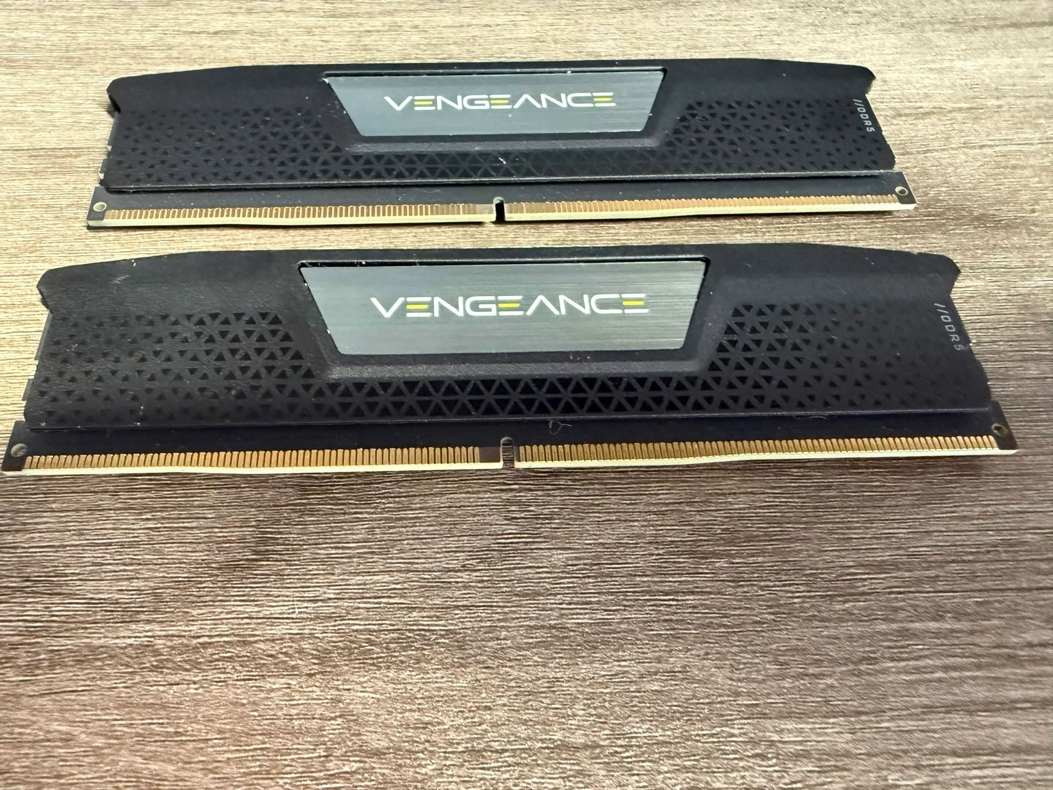 Corsair Vengeance RGB 32GB (2x16GB) RAM DDR5 5600MHz Low Clearance Size