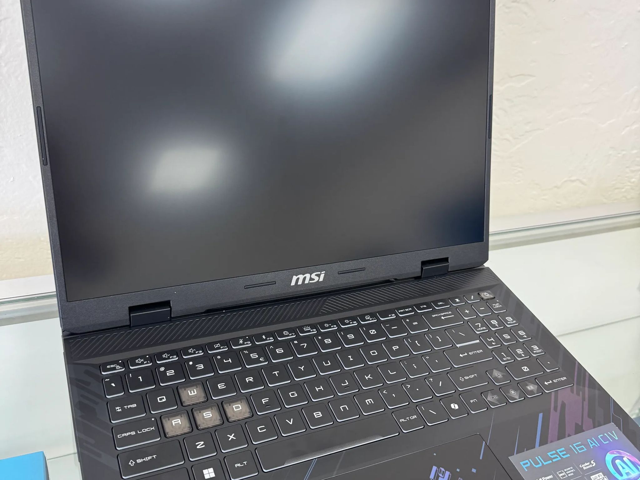 MSI Pulse 16 AI 240Hz Gaming Laptop Intel Core Ultra 9 185H - RTX 4070 - 32GB - 1TB NVME (Open Box)