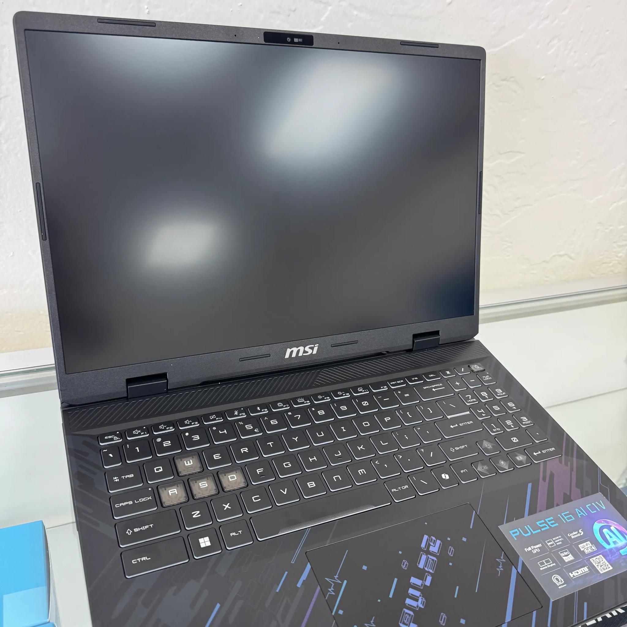 MSI Pulse 16 AI 240Hz Gaming Laptop Intel Core Ultra 9 185H - RTX 4070 - 32GB - 1TB NVME (Open Box)