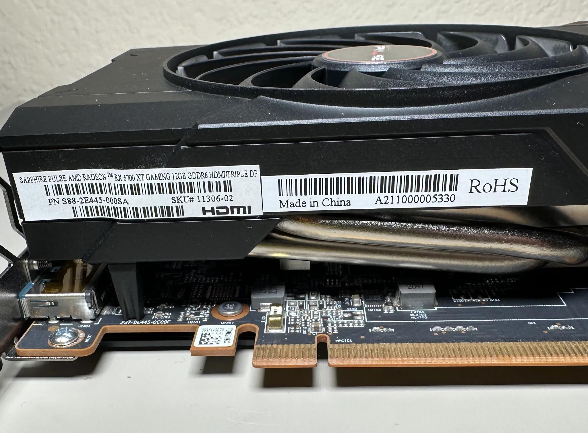 Sapphire PULSE RX 6700 XT AMD