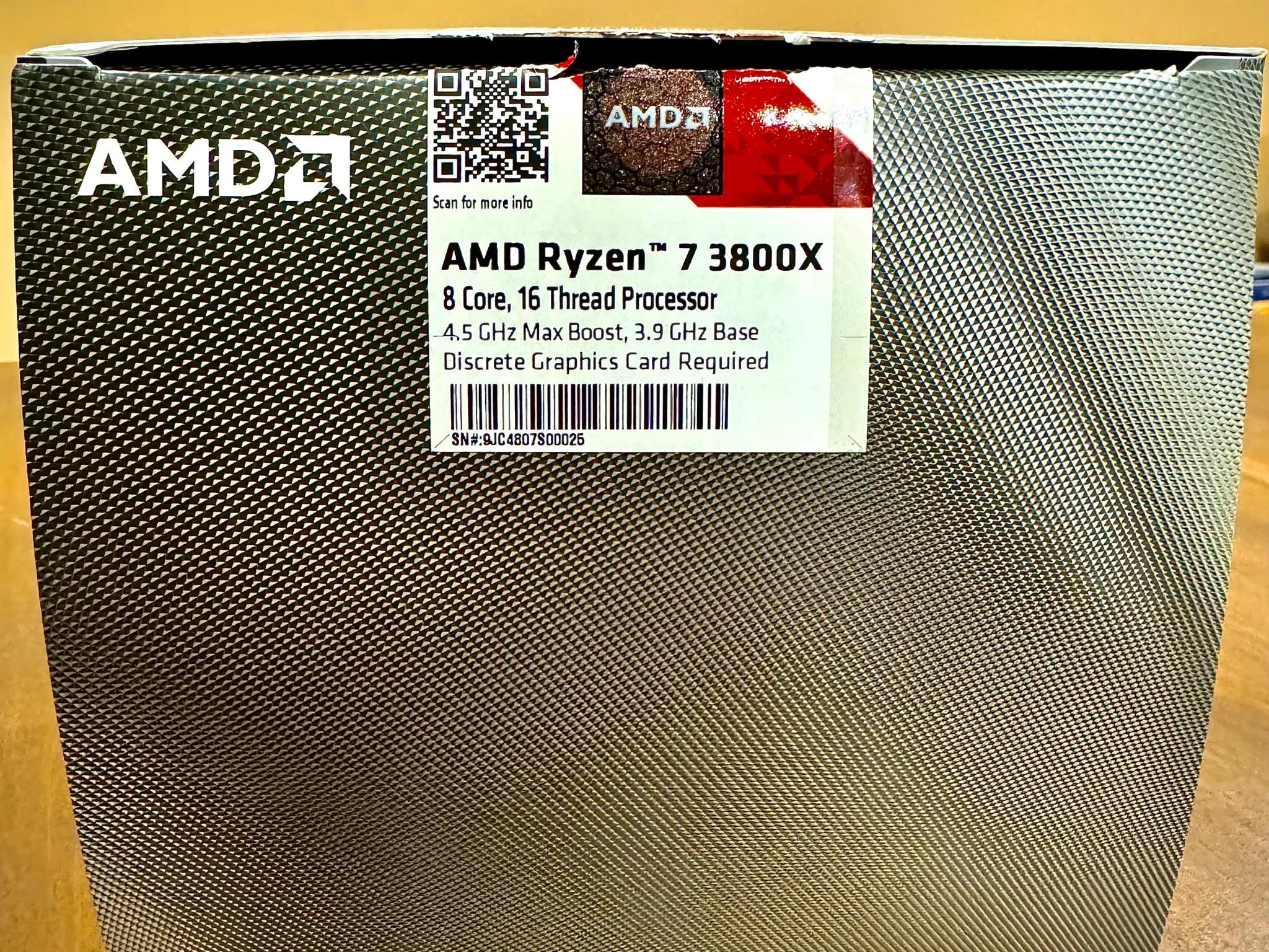 AMD Ryzen 7 3800X + Stock Cooler