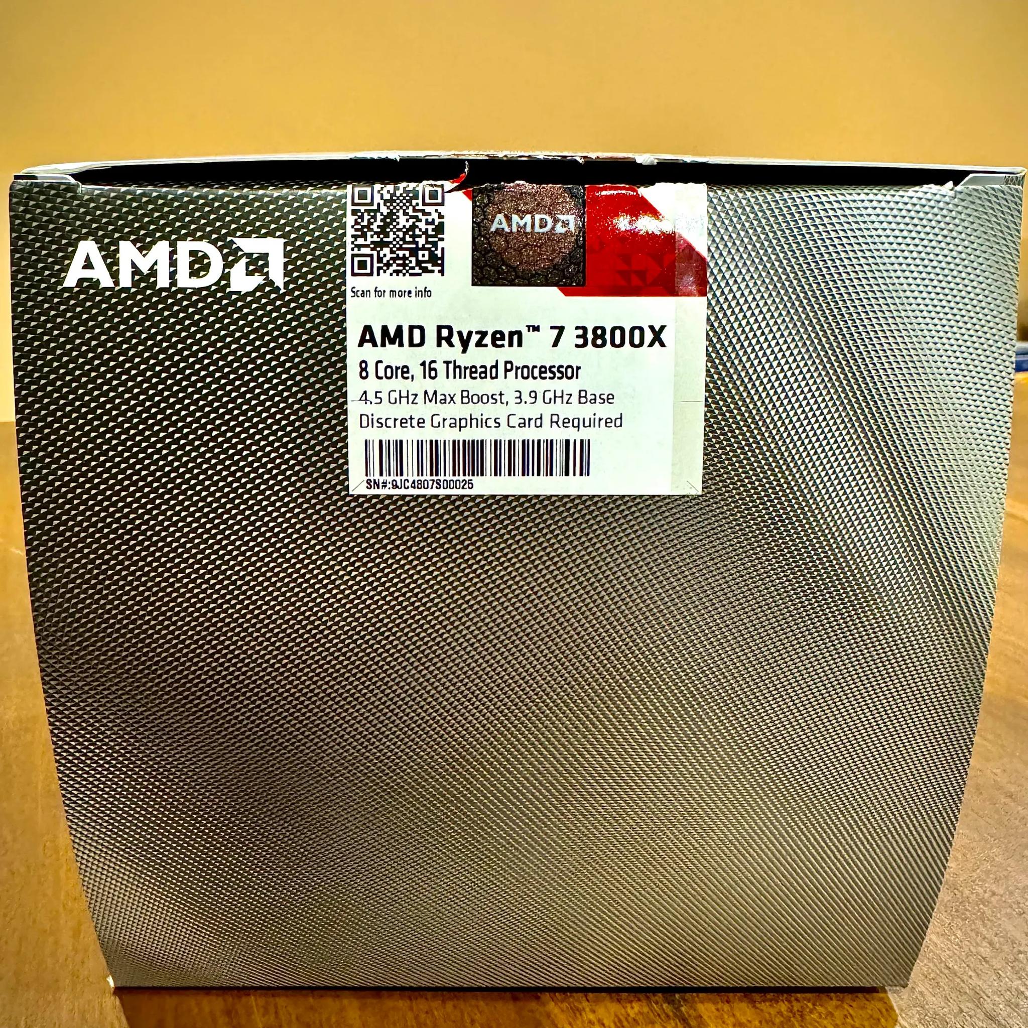 AMD Ryzen 7 3800X + Stock Cooler