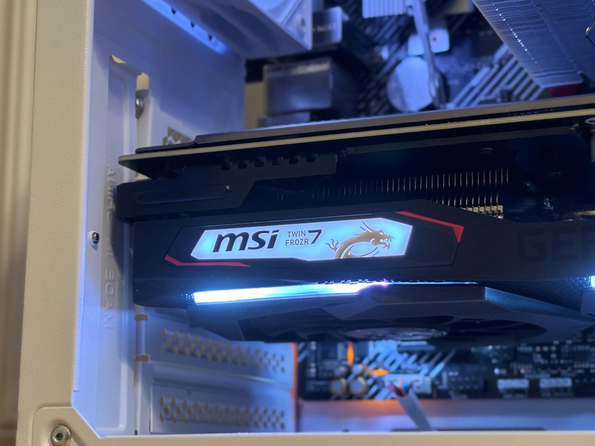 White RTX Fish Tank Gaming PC Wifi