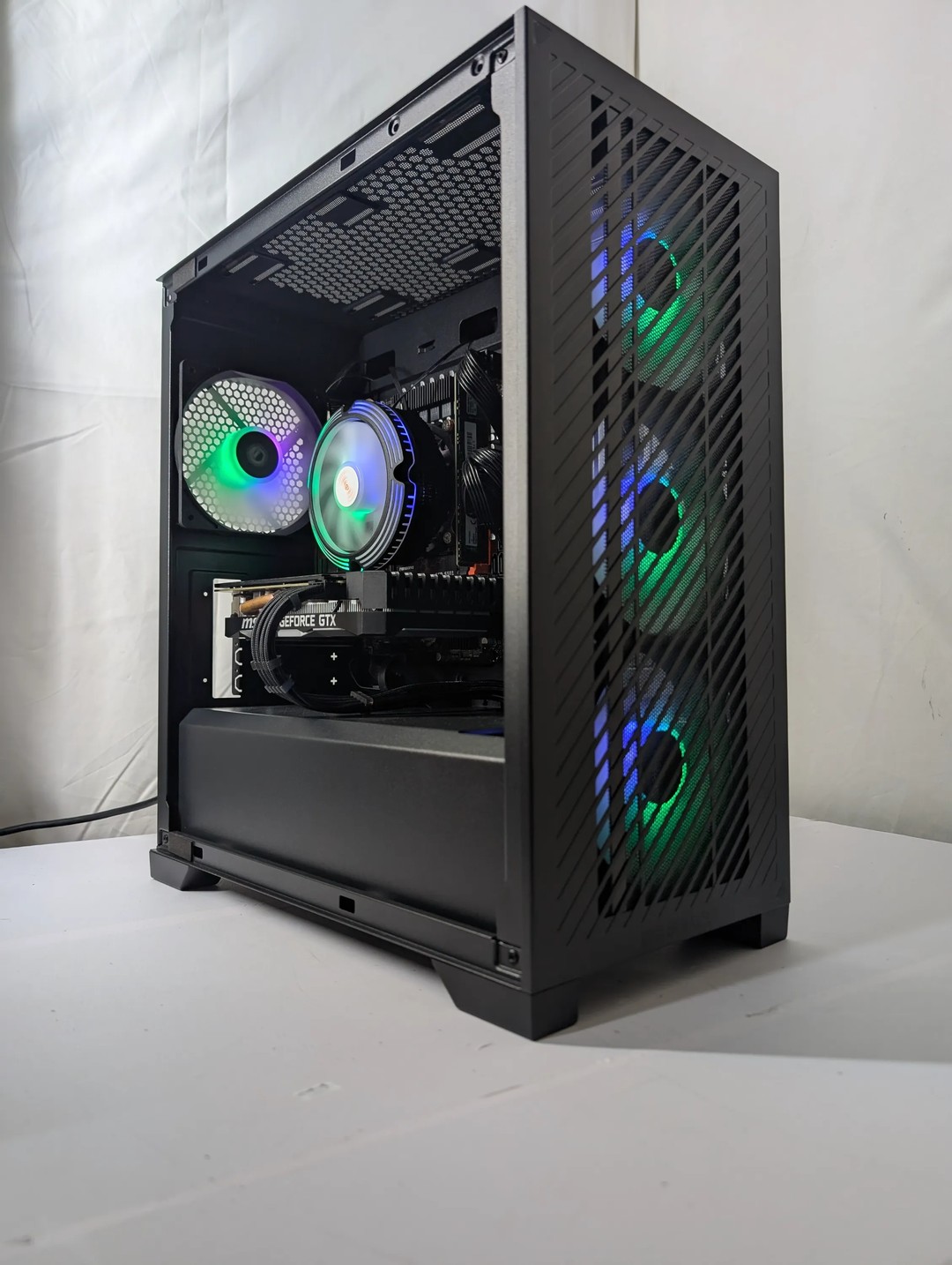 Copy of GTX 1660 | Xeon 2680 v4 | 32gb ddr4 | Windows 11 home | Jawa