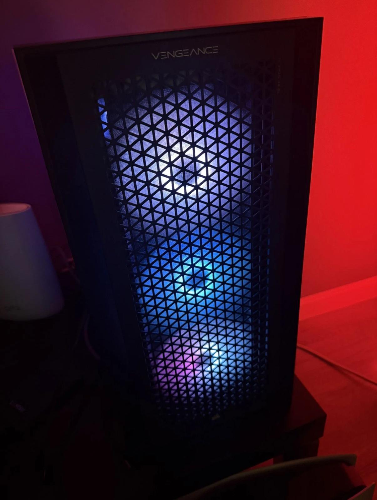 Corsair Vengeance i7300, 3080 GPU, i9 12900k, 32GB DDR5 RAM Windows 11 Gaming PC