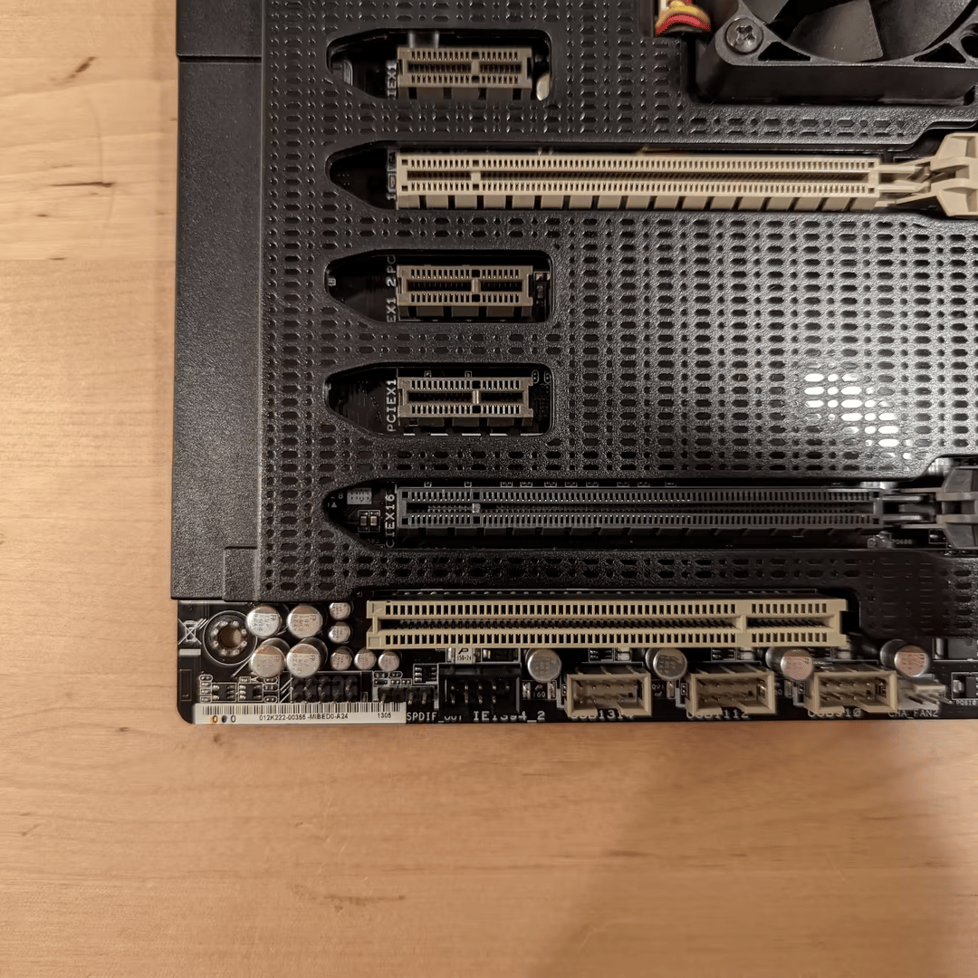 ASUS SABERTOOTH P67 Intel P67 Express LGA 1155 DDR3 Motherboard USB3.0