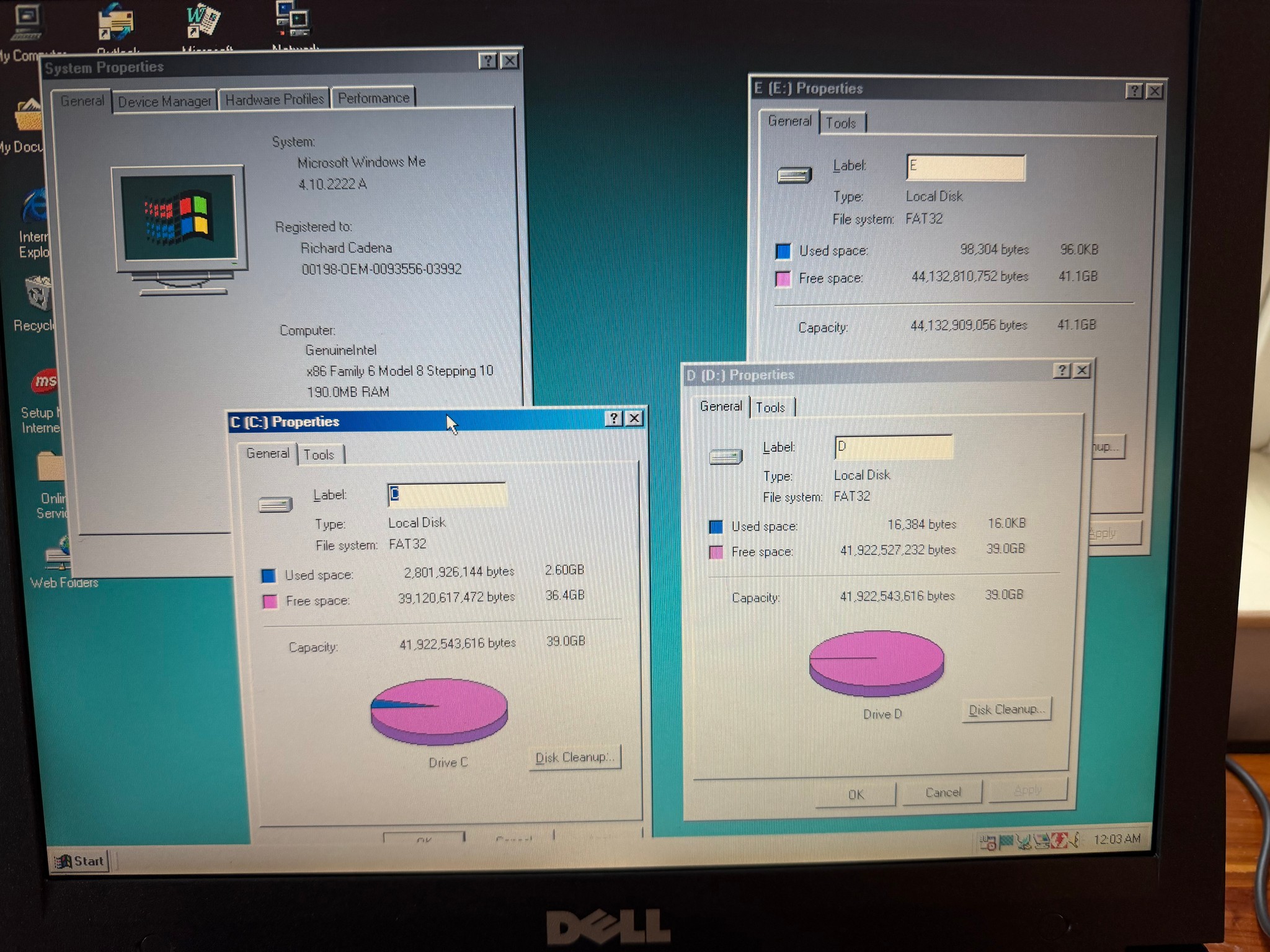 Dell Pentium 3 Windows 98 Laptop