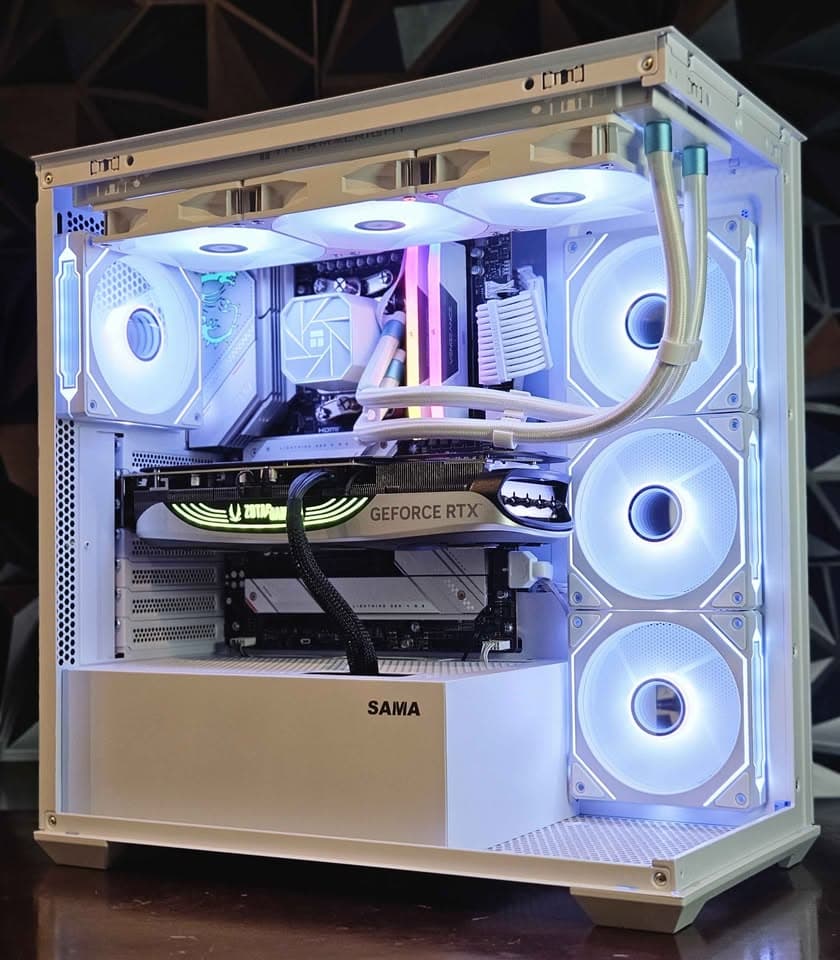 ⚪👻Ghost 👻⚪ Gaming PC (Ryzen 7 + RTX 4070 TI)