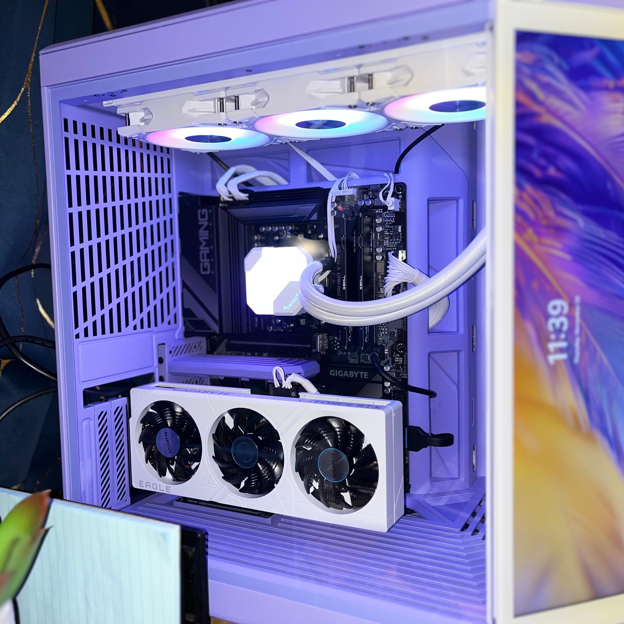 Purple HYTE Y70 Gaming PC ,Ryzen 7 7700X ,RTX 4060 Ti ,Headset + Mouse , Like New