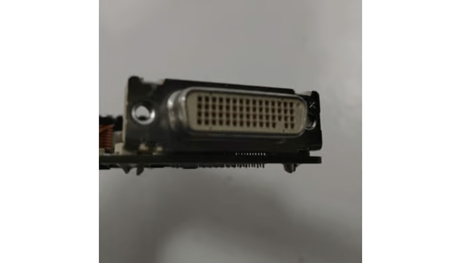 Dell ATI RADEON X600 SE 256MB DDR1 PCI-E VIDEO Graphics Card GPU CN-0F9595 Full