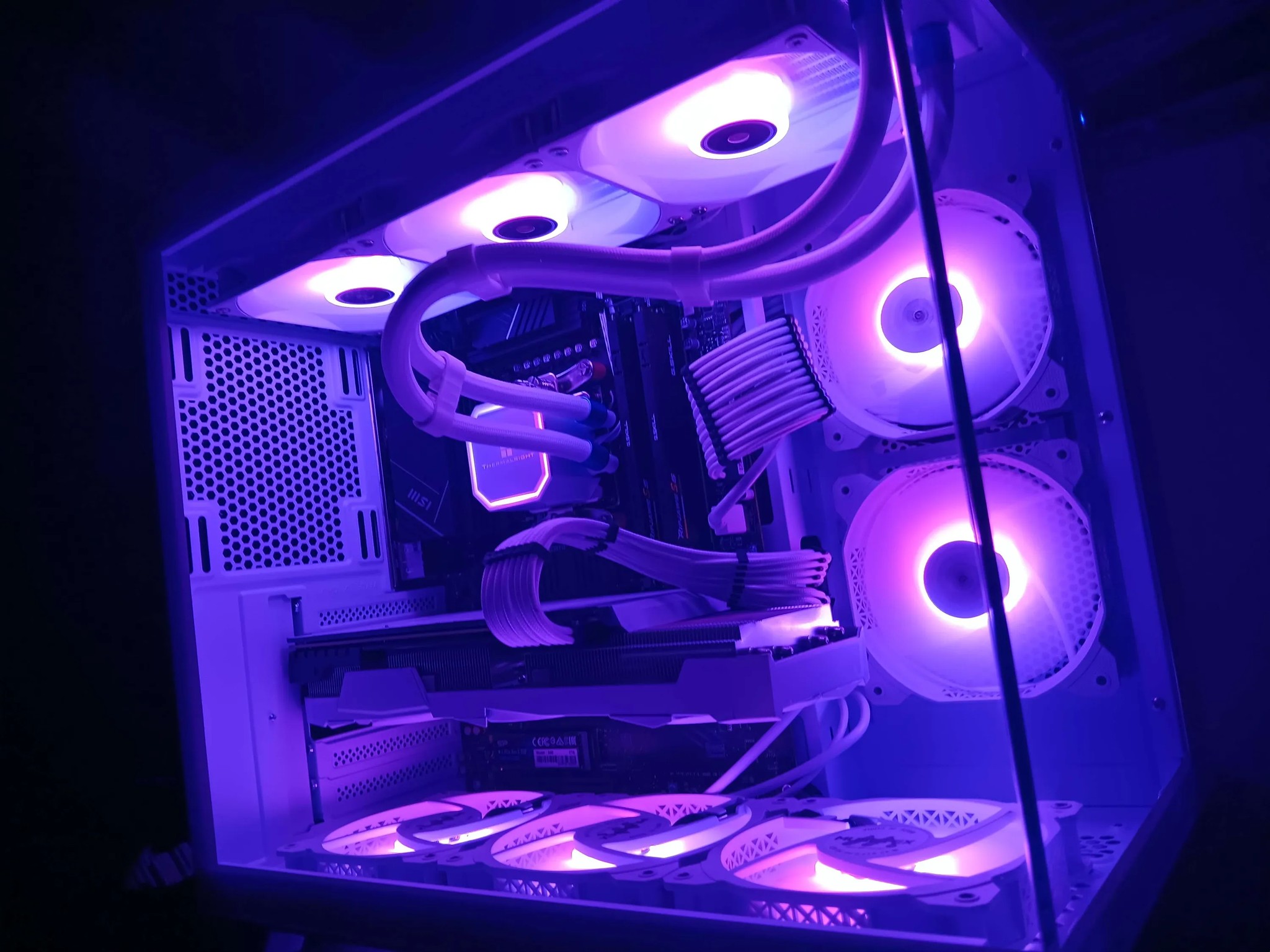 "Yin/Yang" RGB Gaming PC |Ryzen 5 7600x|360mm AIO|RTX 3070|B650-P|32GB DDR5|2TB SSD|WIFI WIN10