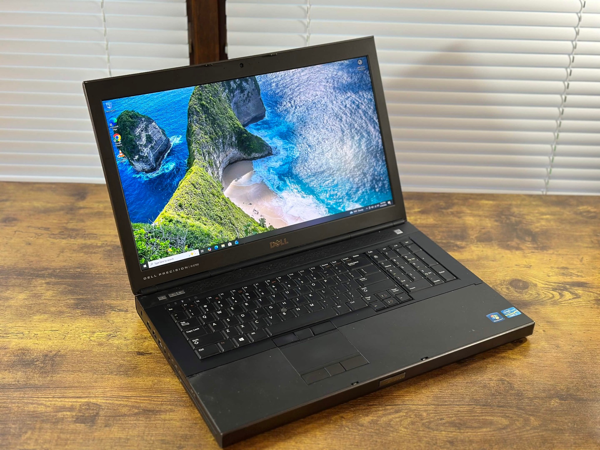 Dell Precision M6700 | Intel i7 3740QM | 24GB DDR3 | AMD M6000 2GB | SSD+HDD | Win10 | Gaming Laptop