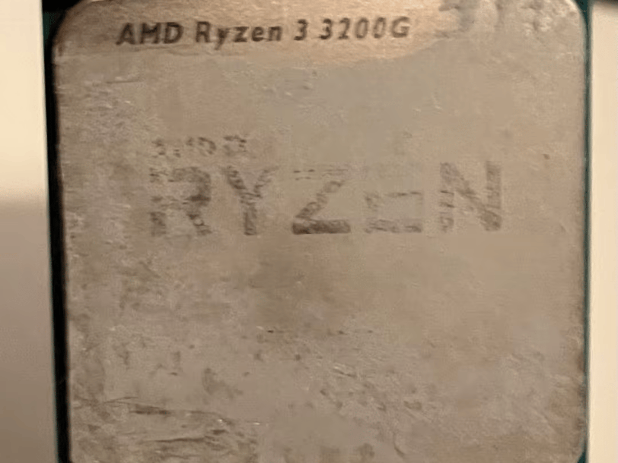 Ryzen 3 3200G + A320M/AC Motherboard