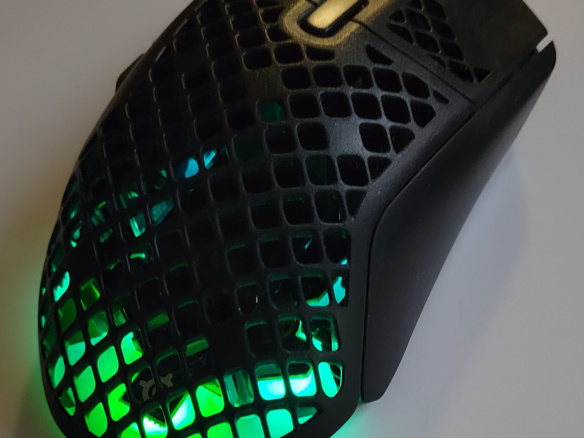 Steelseries Aerox 9 Wireless gaming mouse, barely used, like new