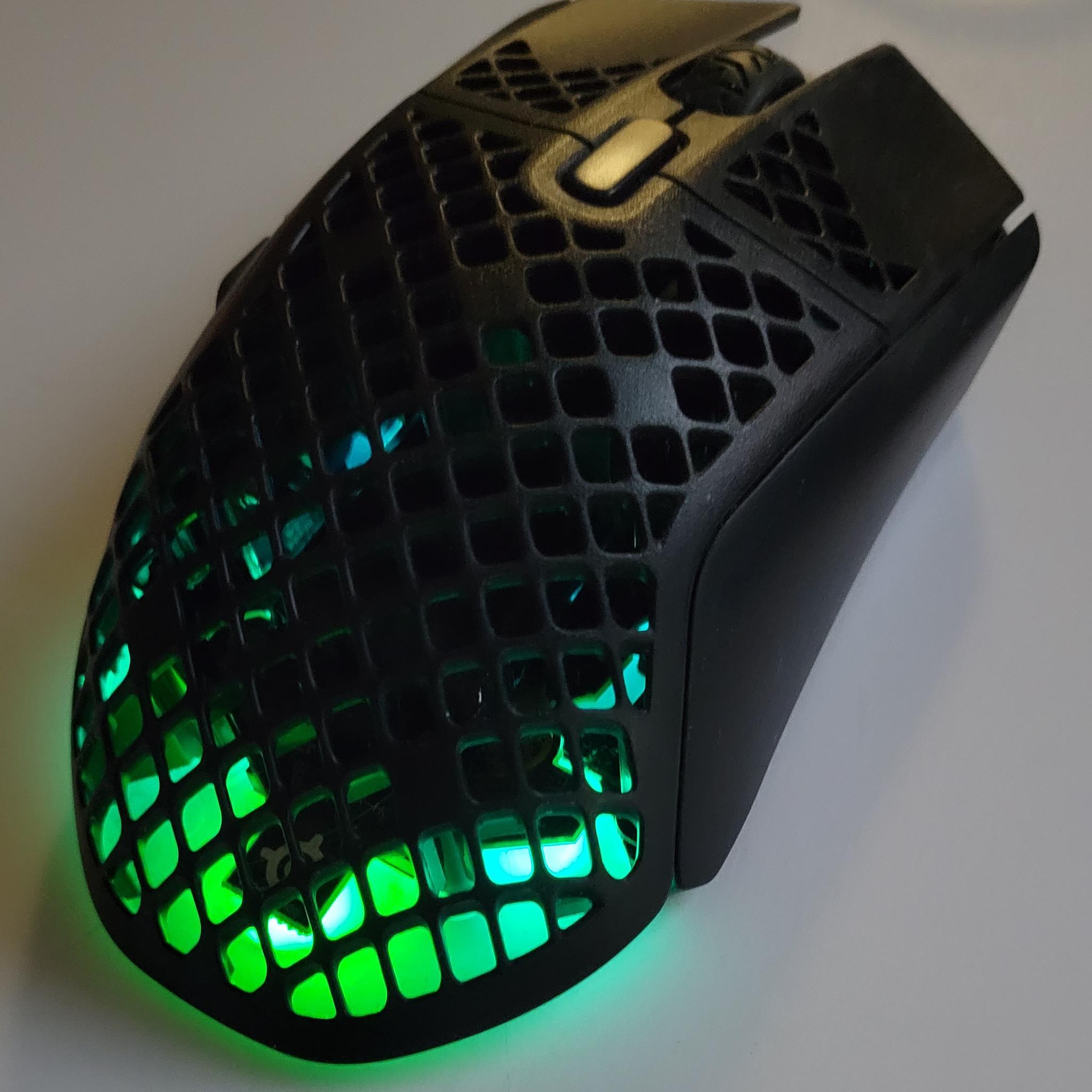 Steelseries Aerox 9 Wireless gaming mouse, barely used, like new