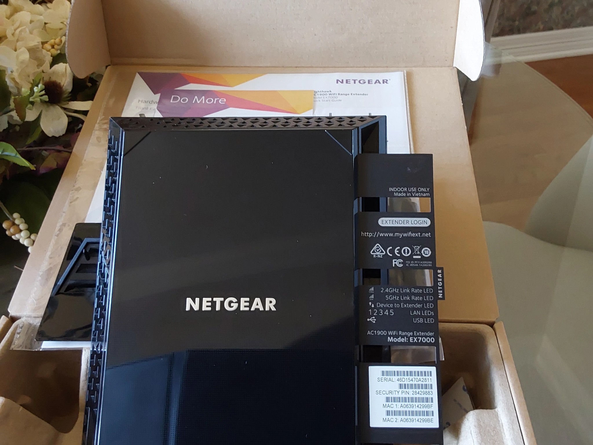 NETGEAR Nighthawk WiFi Mesh Range Extender EX7000
