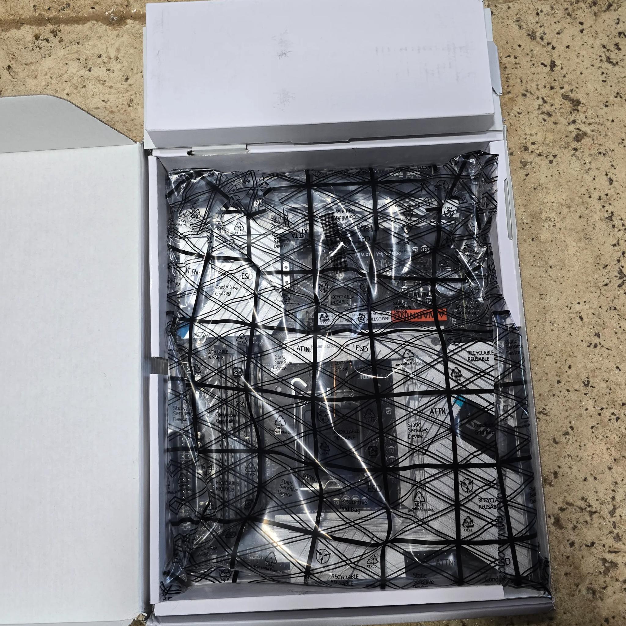 MSI PRO Z790-A MAX WIFI Motherboard Z 790 LGA1700 1700