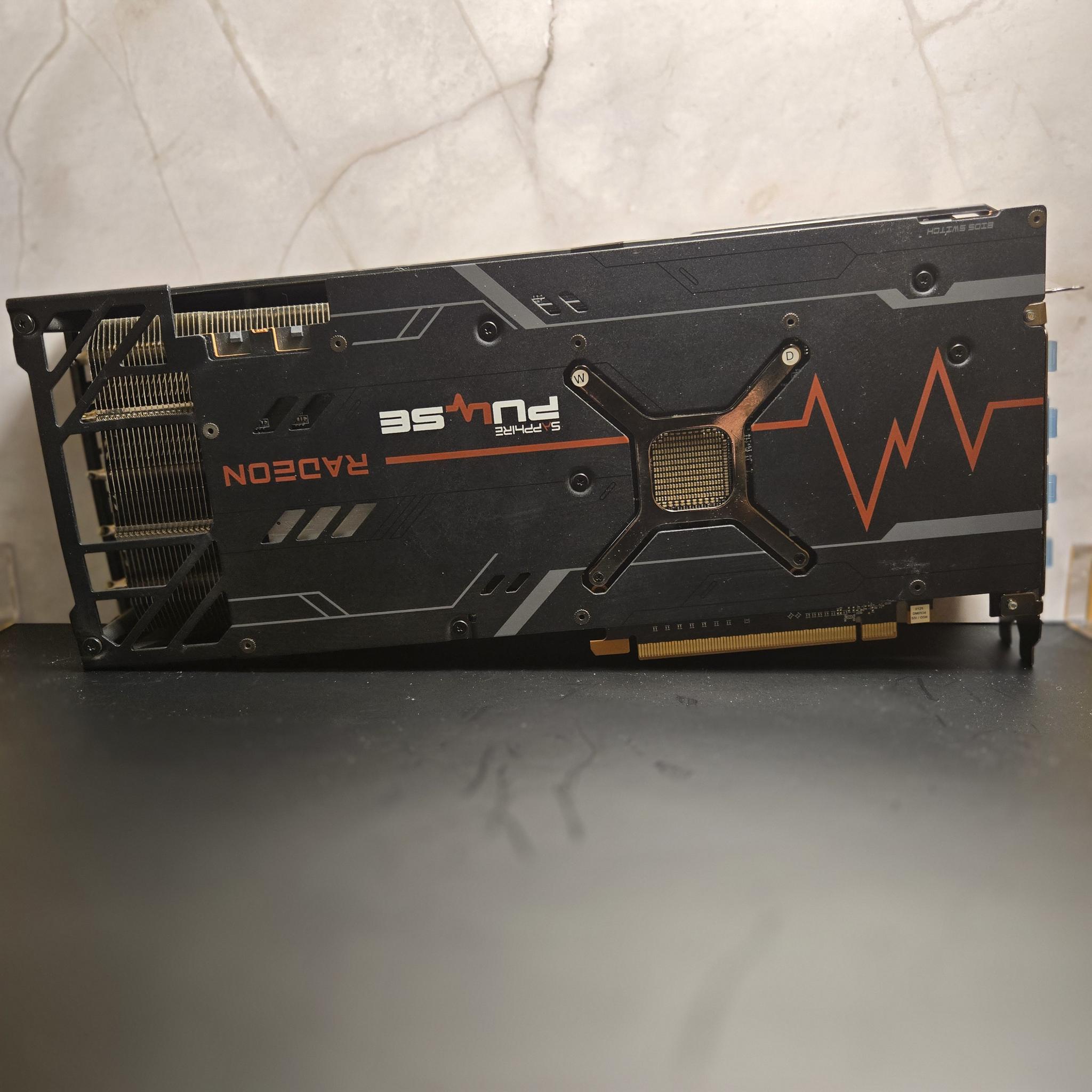 Sapphire Pulse RX 6800XT 16GB Scuff/Scrape