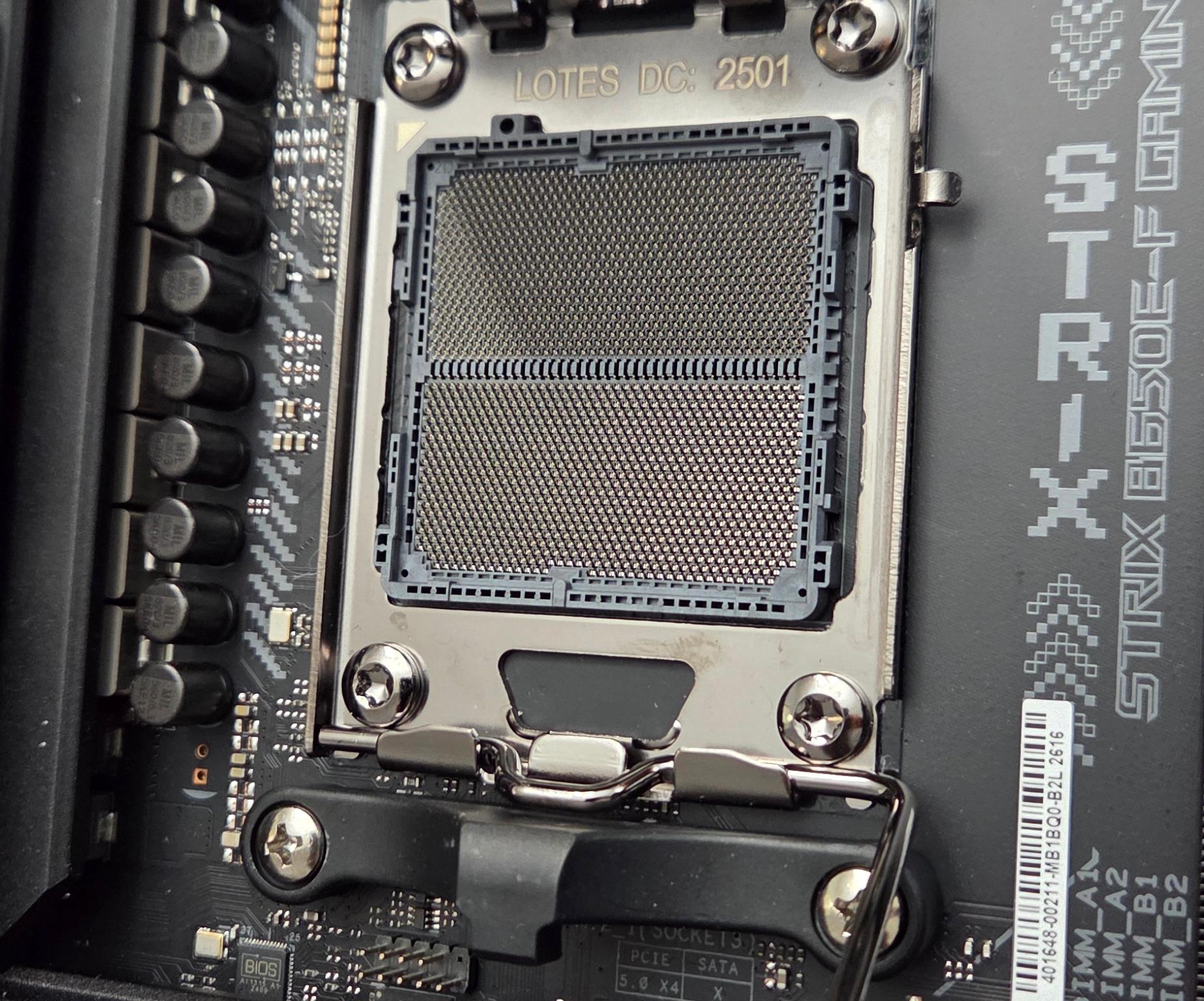 Asus ROG Strix B650e-f , AMD 7800X3D Gskill DDR5 6000 CL28