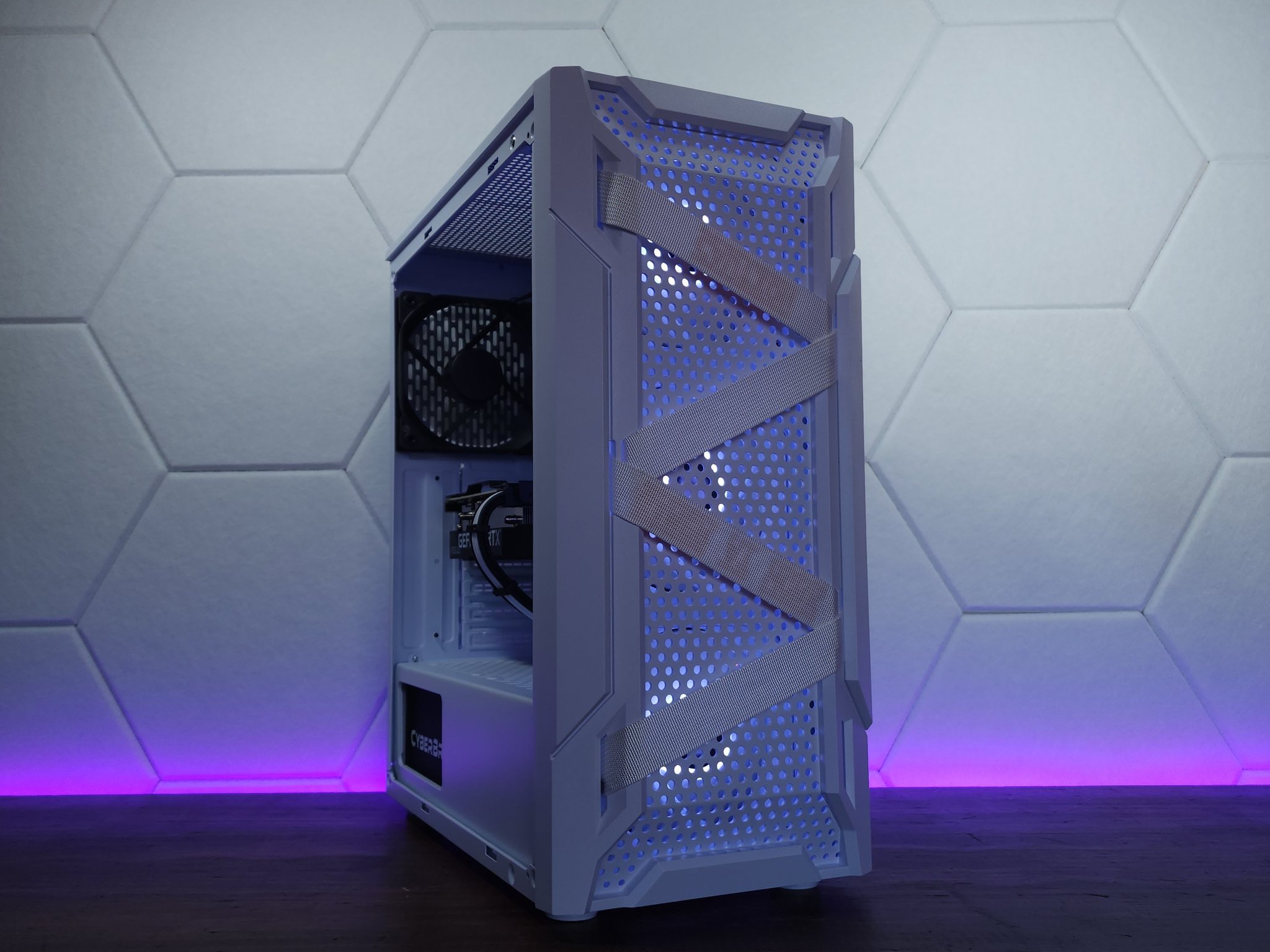 🤍💜RTX 3050 | Core i3 10100F | 16GB 3200MHz | 1TB M.2 NVMe SSD