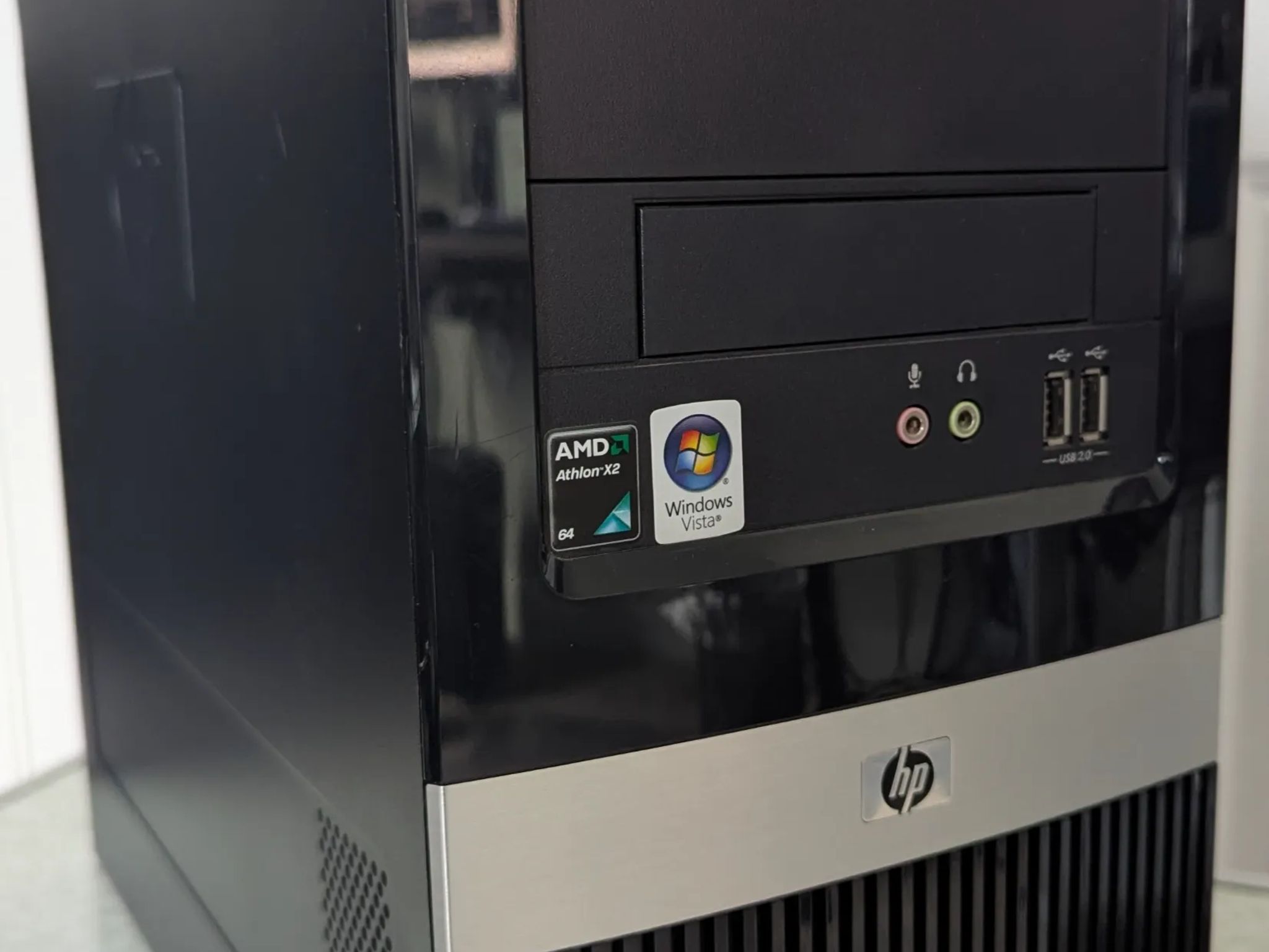 Sleeper | Ryzen 7 3700X | 16GB RAM | 1TB NVMe | RTX 3060 12GB GPU | WiFi+BT | Streaming/Gaming PC
