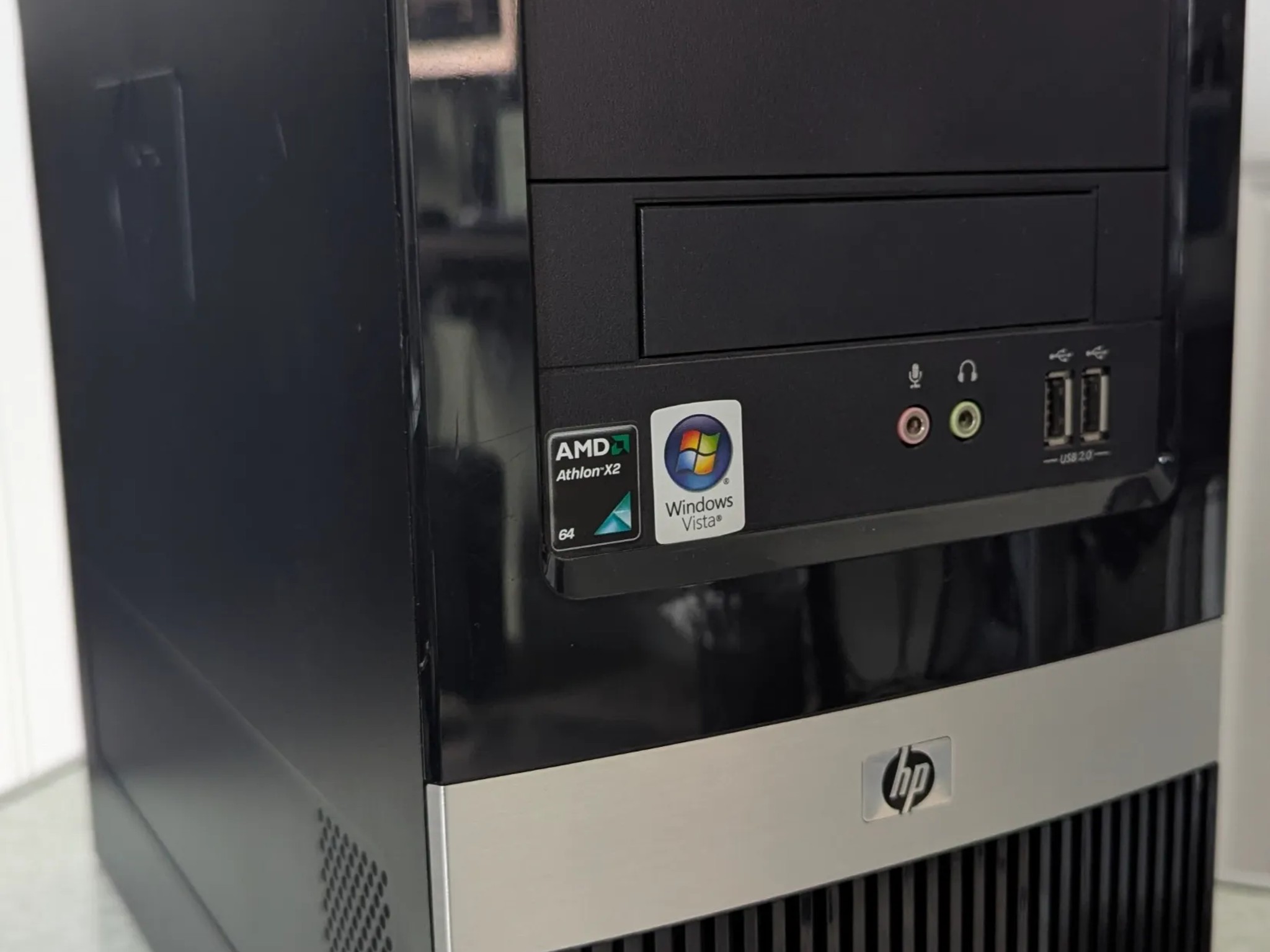 Sleeper | Ryzen 7 3700X | 16GB RAM | 1TB NVMe | RTX 3060 12GB GPU | WiFi+BT | Streaming/Gaming PC