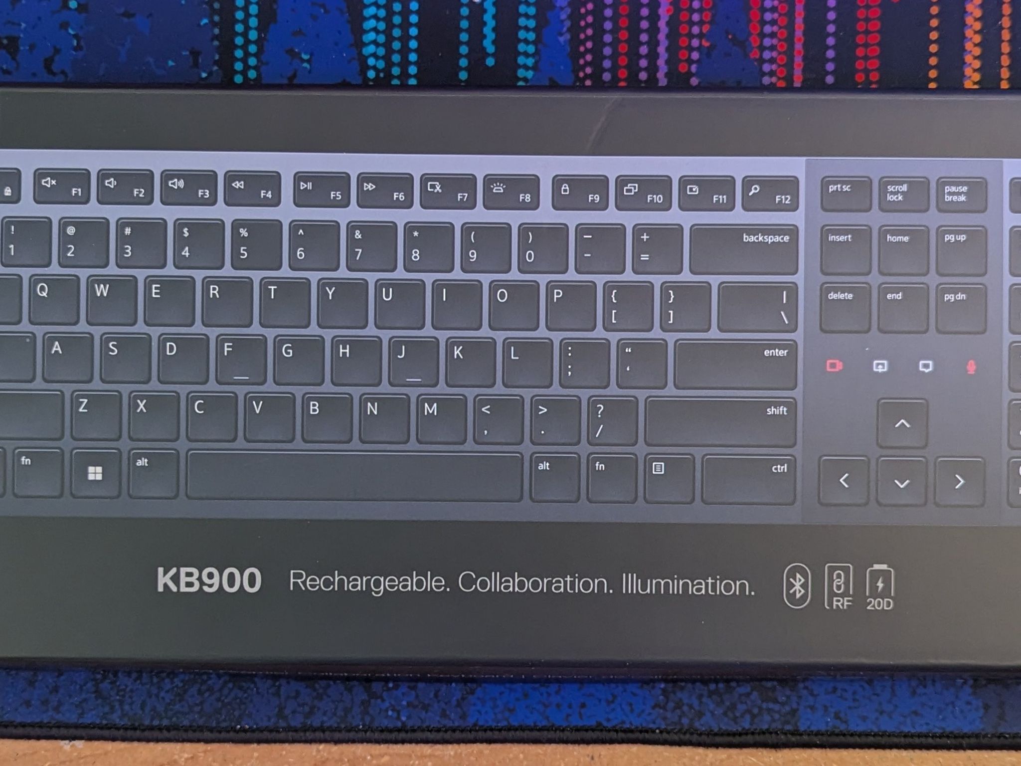 Dell KB900 Keyboard - Low Profile - Backlit - Collaboration Buttons