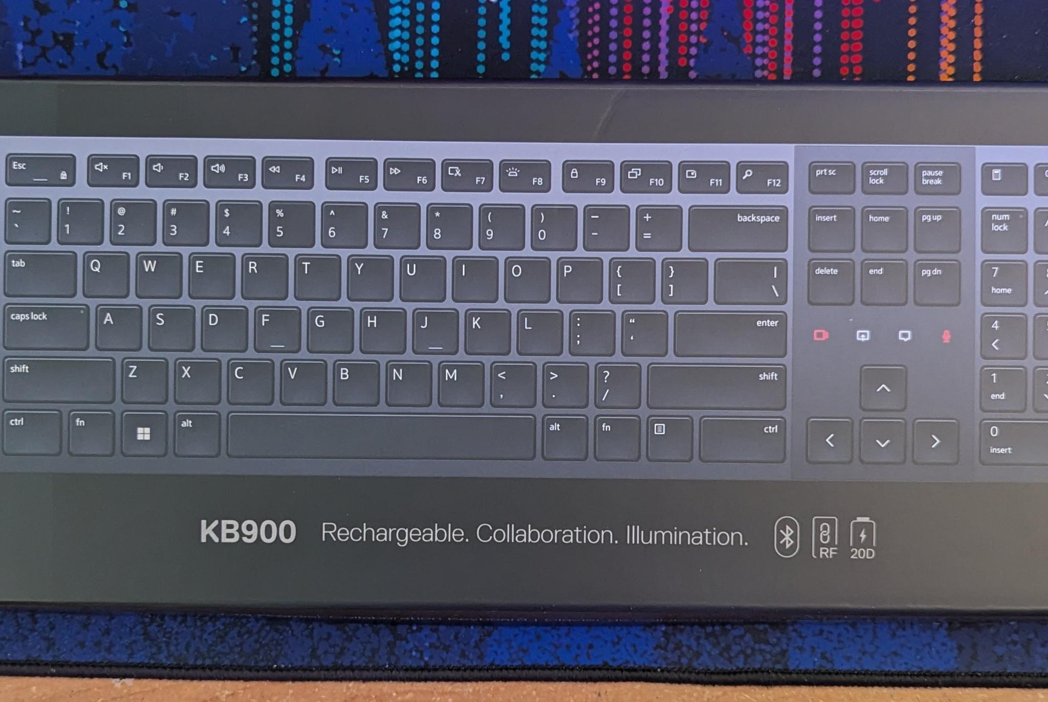 Dell KB900 Keyboard - Low Profile - Backlit - Collaboration Buttons
