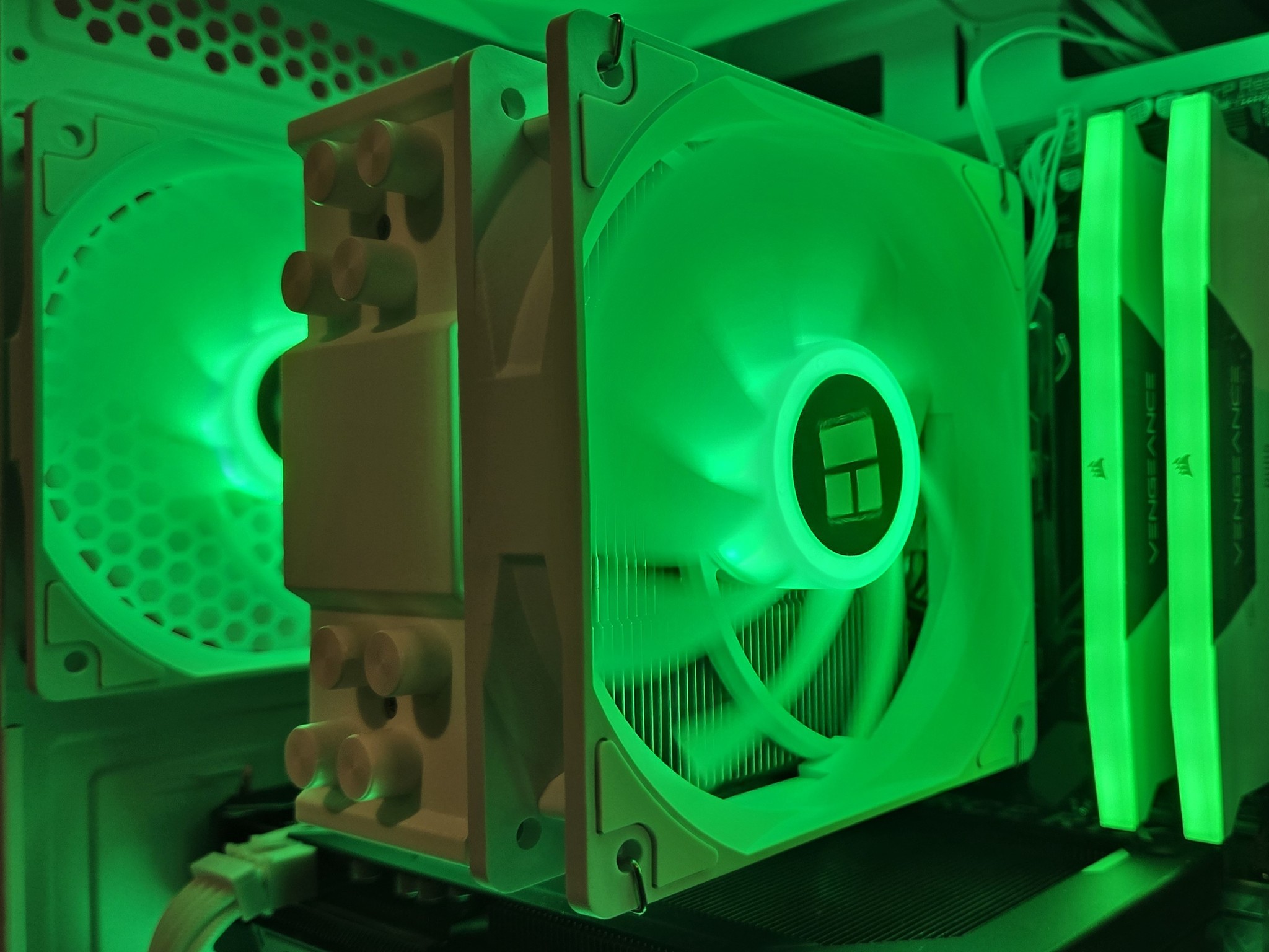 🎮Compact 1080p/1440p PC🖥️|Ryzen 5 9600X|RTX 5060TI 16GB|1TB NVME|32GB DDR5|Wifi/Bt|Win 11 | 🎮🖥️