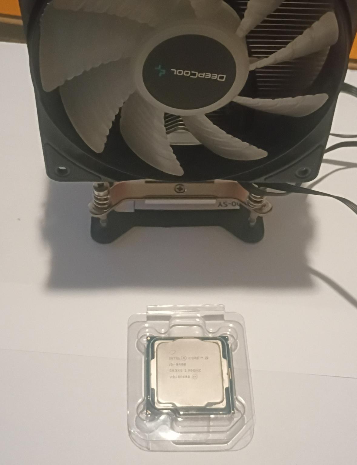 Intel Core i5-9400 - Image 1