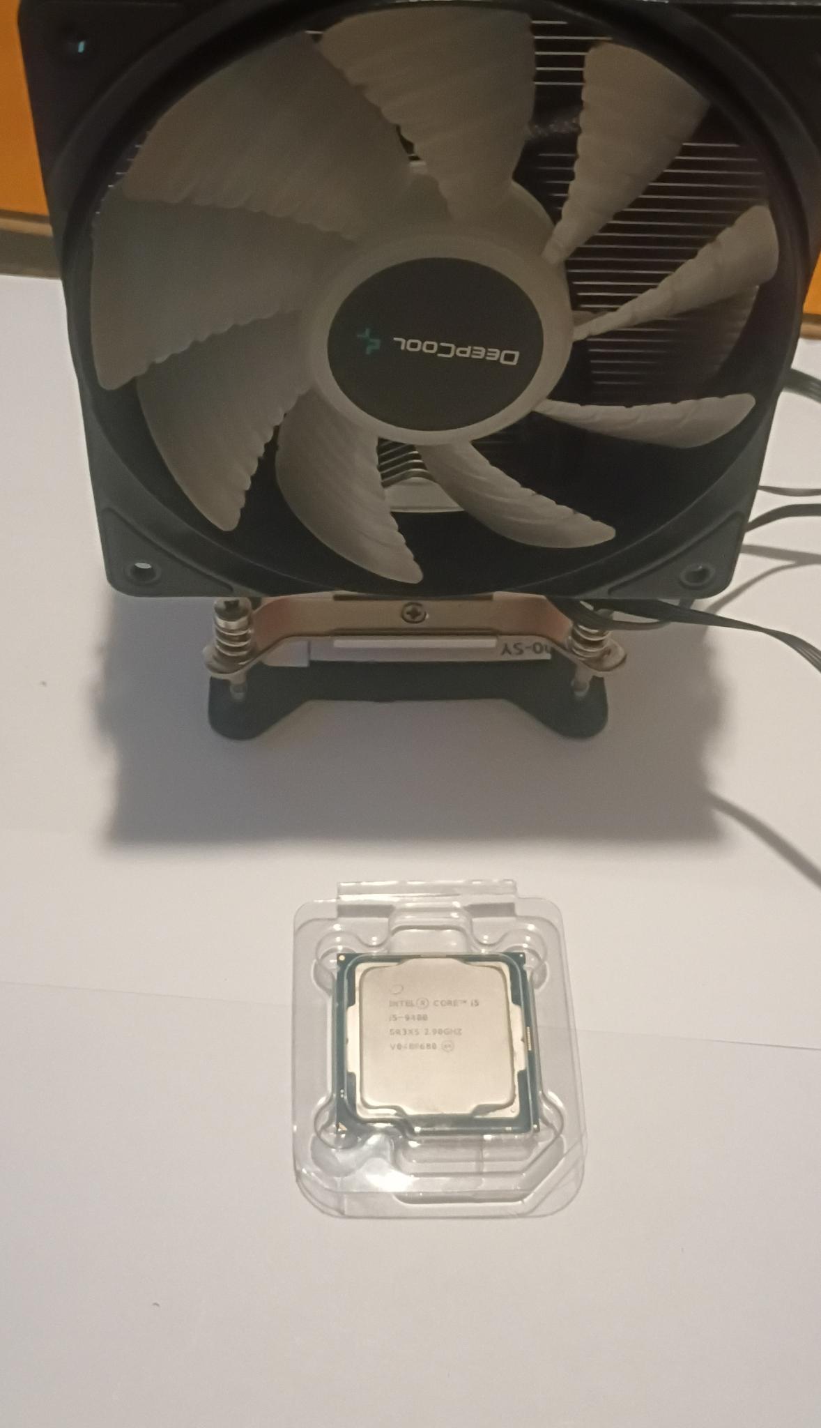i5 9400 and Deep Cool GAMMAXX GT RGB Hydraulic CPU Cooler 120mm