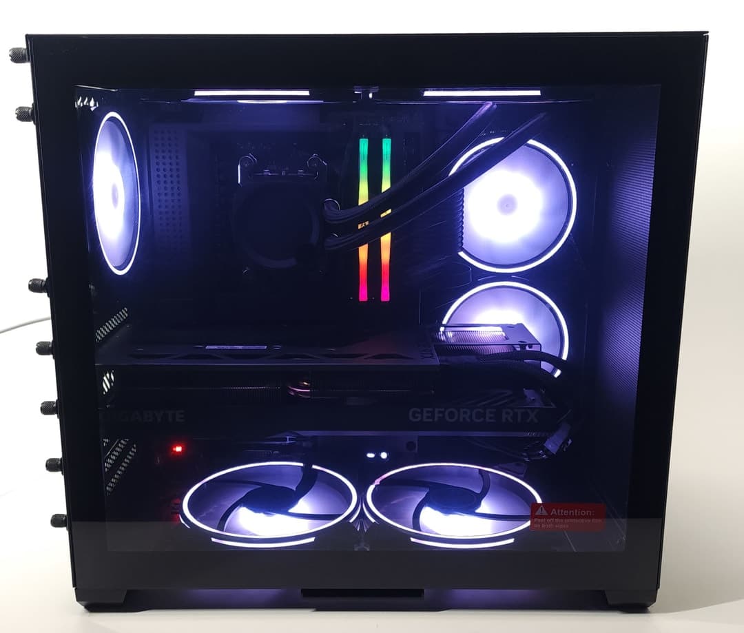 Gaming PC Ryzen 9 7900X3D 32GB RAM 2TB SSD RTX 4080 SUPER 16GB Win11 Computer
