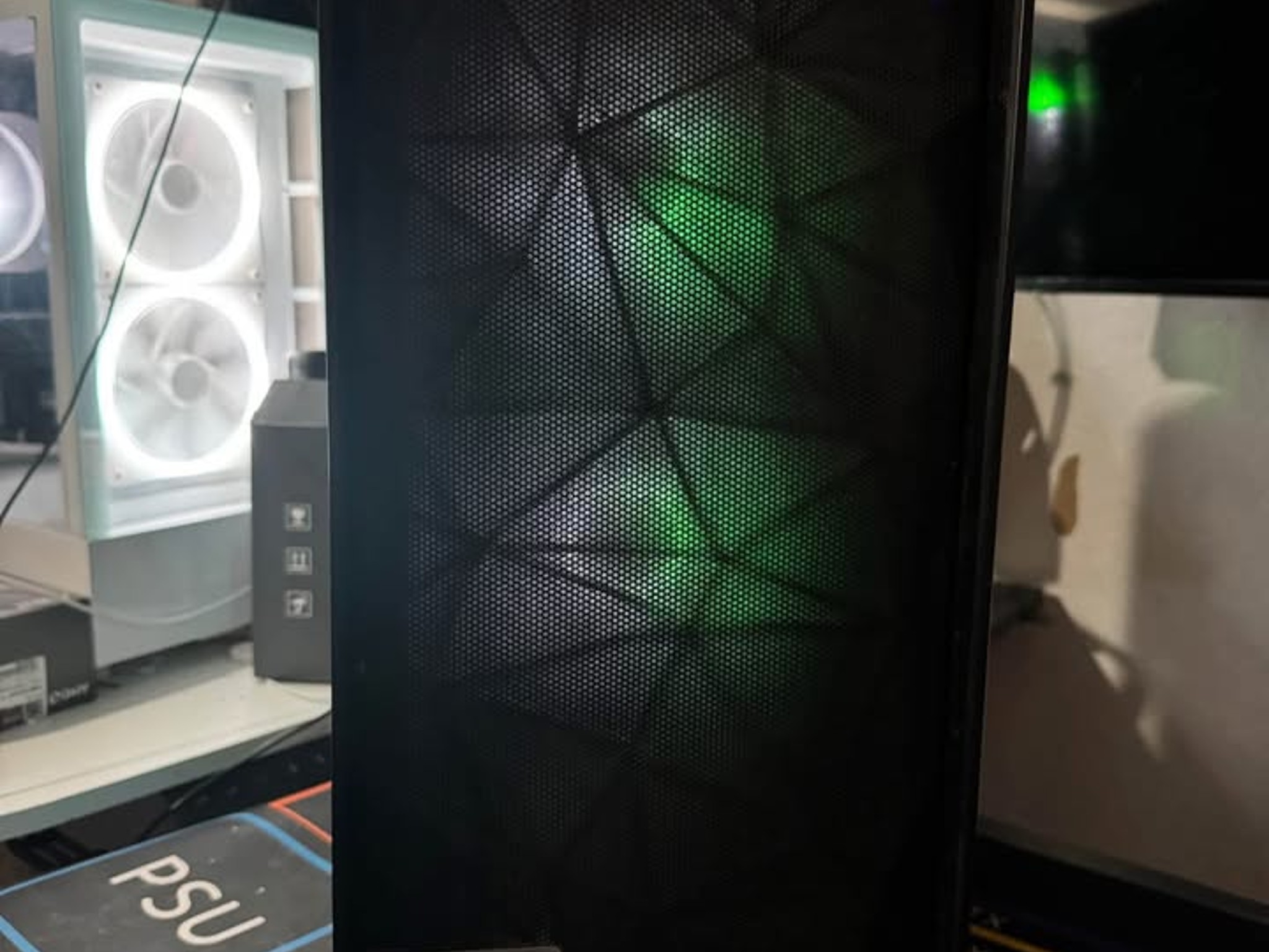 Gaming PC - Ryzen 5 4500 - GTX 1080 - 16GB DDR4 - 512GB SSD