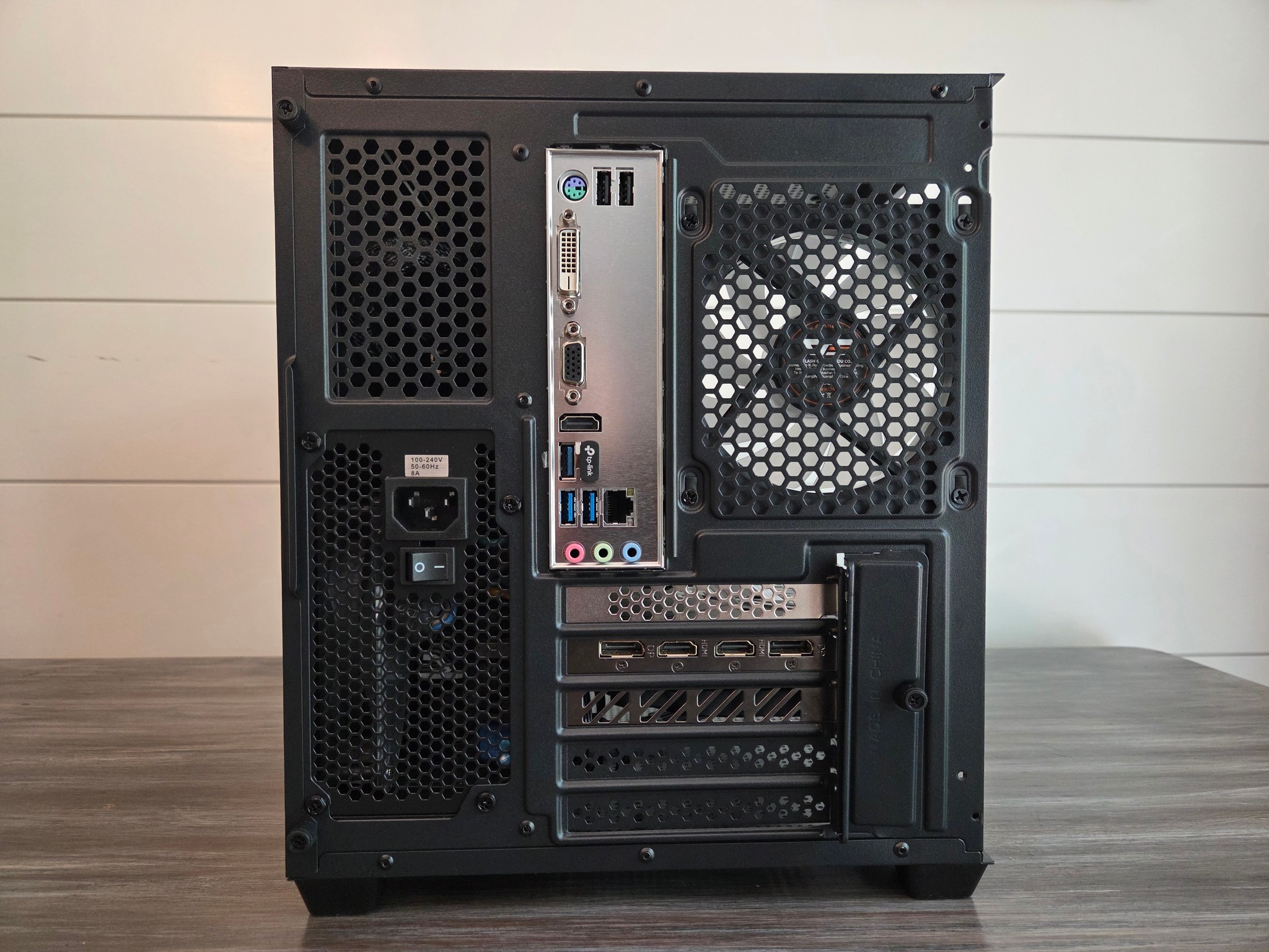Small black gaming PC | RTX 4060 | RYZEN 5 3600 | 16GB RAM | 512GB SSD